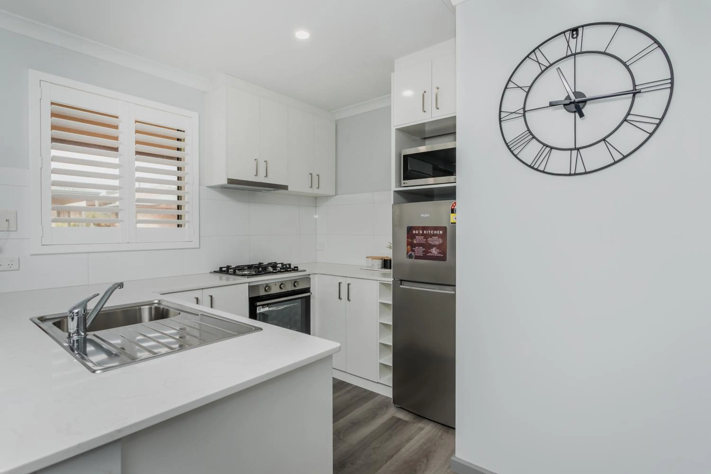 Two Bedroom Apartment (Full Kitchen and Laundry) in Quality Apartments Banksia Albany