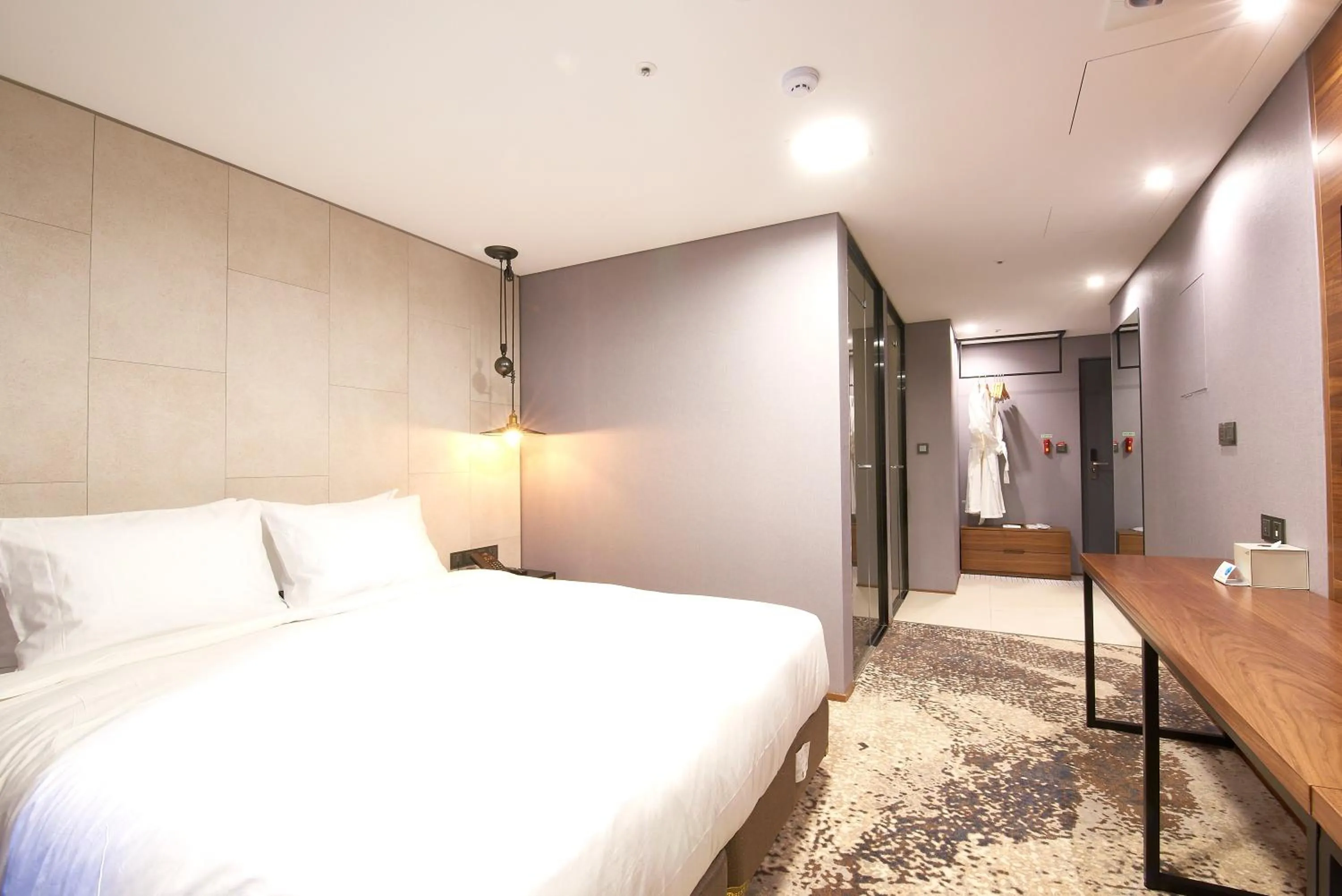Standard Double Room in Hotel tt Seomyeon