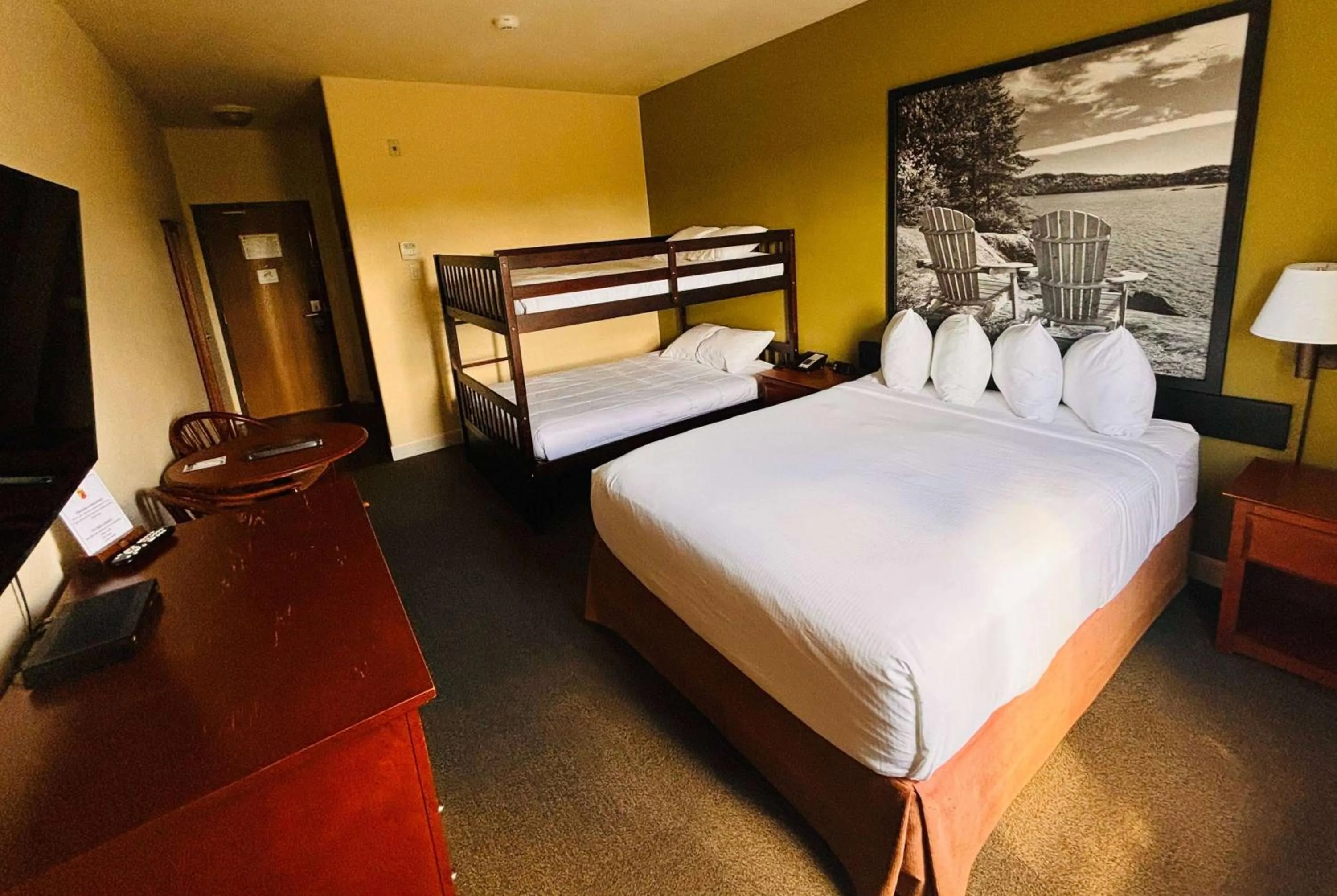 Efficiency Room with One Queen Bed and One Double Bunk Bed - Non-Smoking in Super 8 by Wyndham Amherst NS