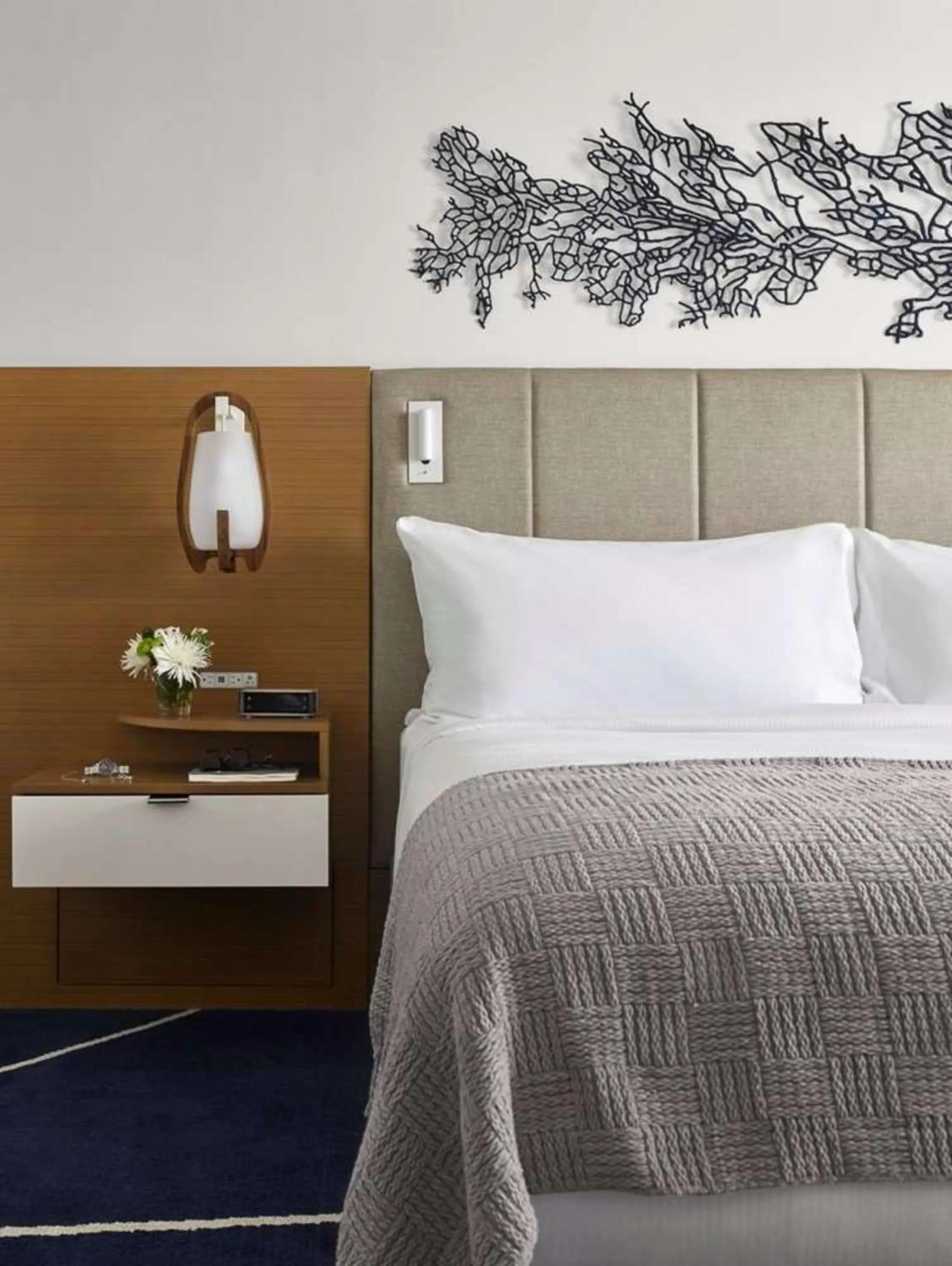 King Room with Balcony and Cruise Port View in Hilton Fort Lauderdale Marina