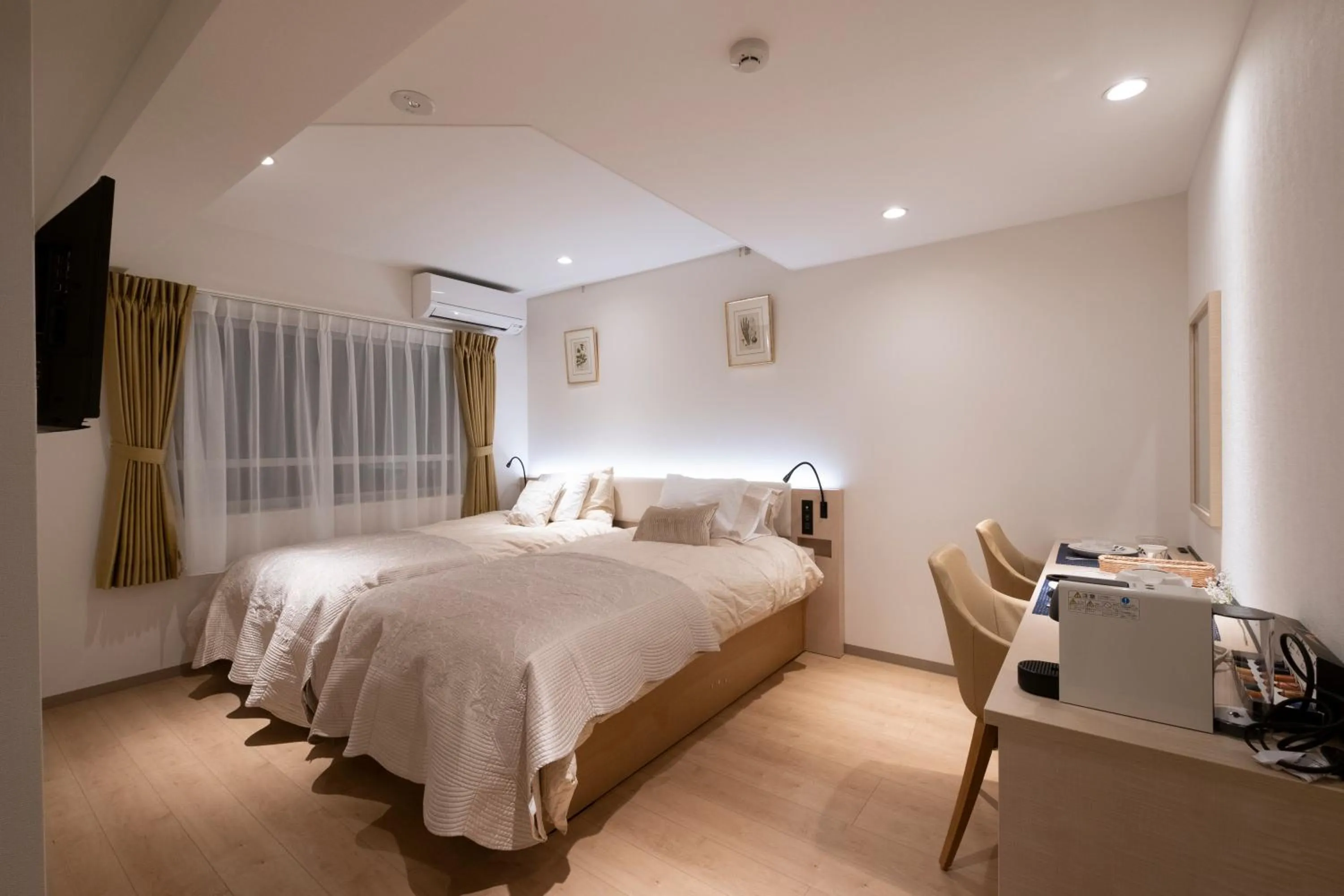 Twin Room in Studio Inn Nishi Shinjuku