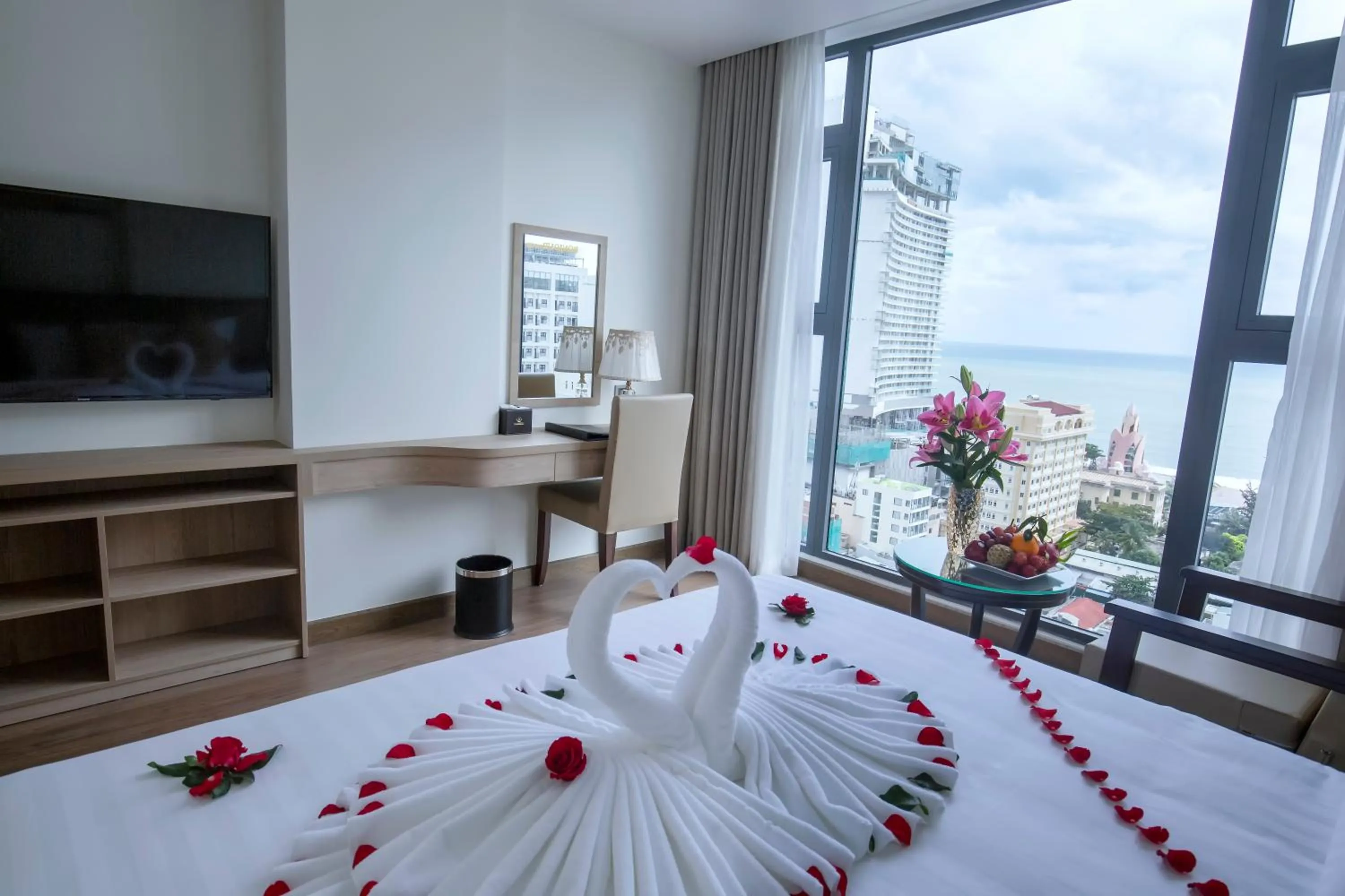 Deluxe Double Room with Sea View in Sata Hotel