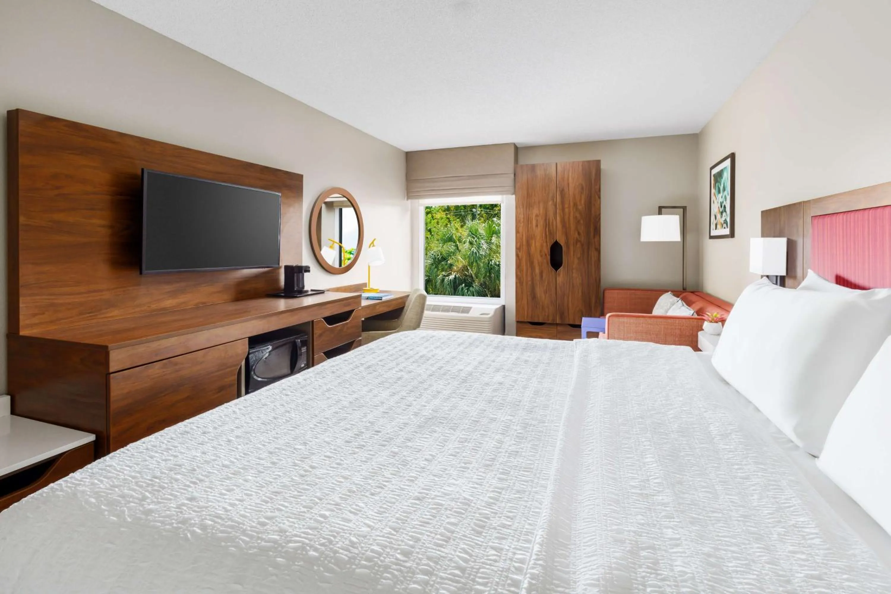 King Room with Sofa Bed and Study - Non-Smoking in Hampton Inn Ft. Lauderdale-Cypress Creek