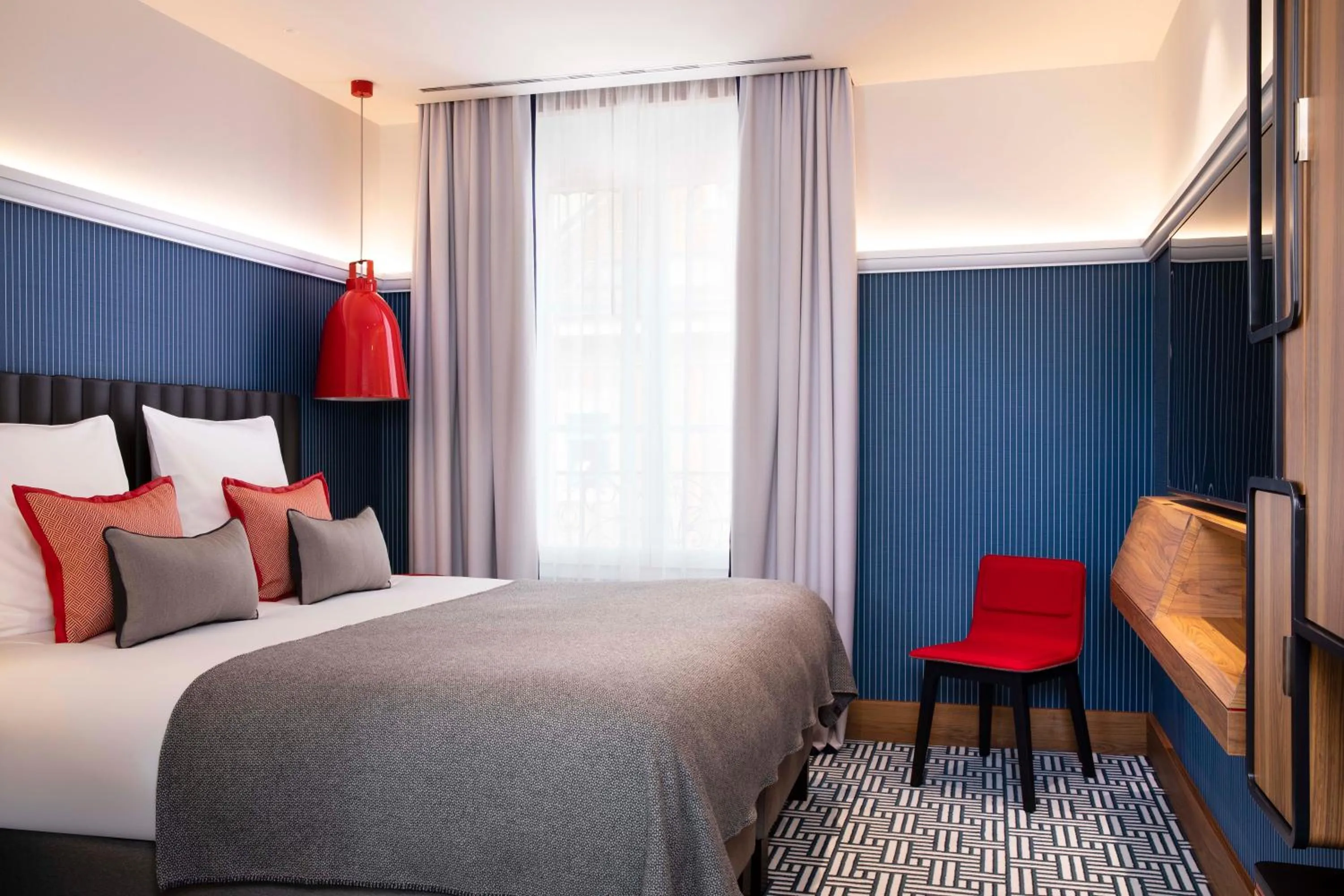 Luxe Double Room in Hotel D Geneva