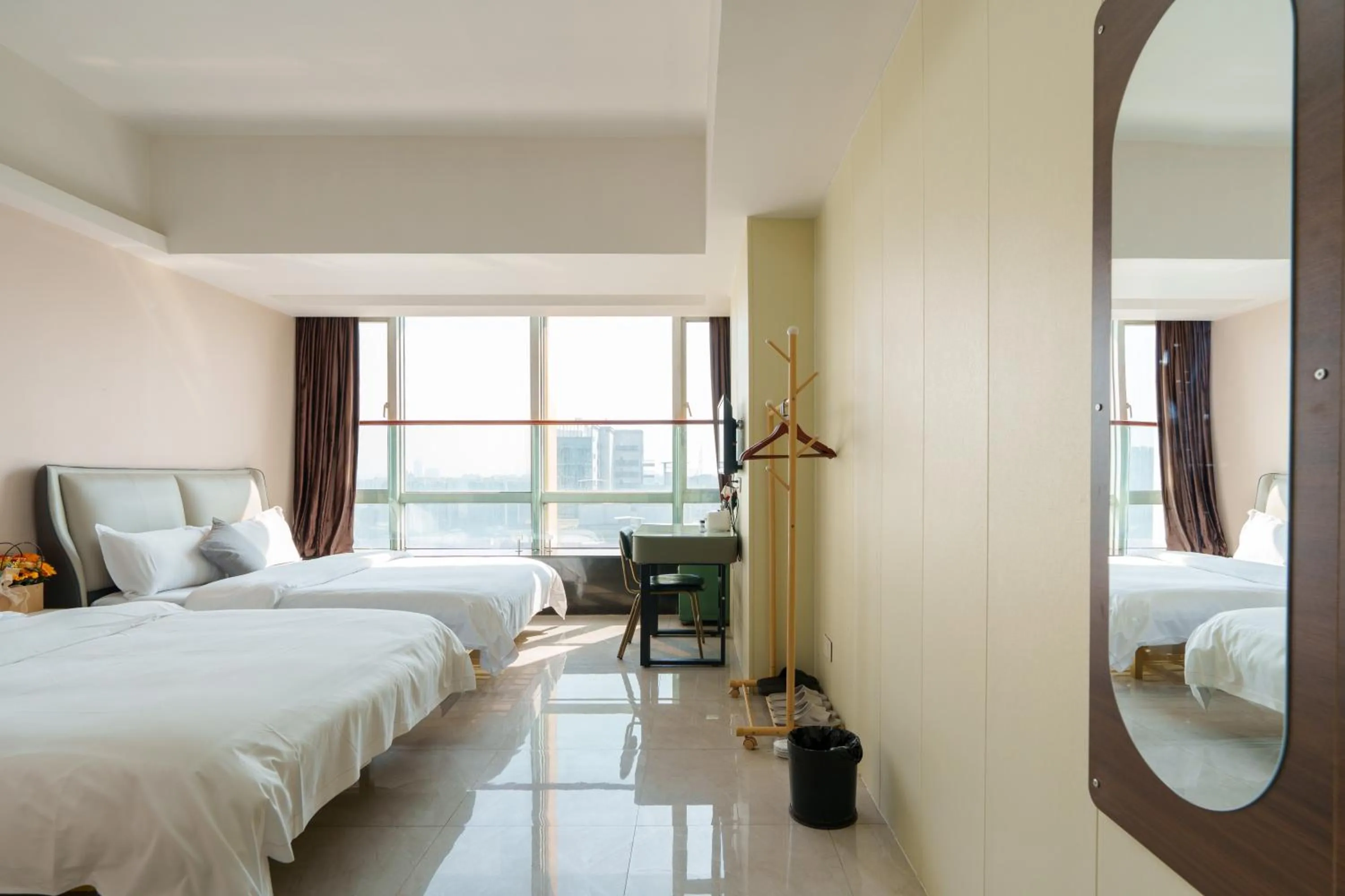Standard Twin Room in Sunny International Apartment From Beijing Road