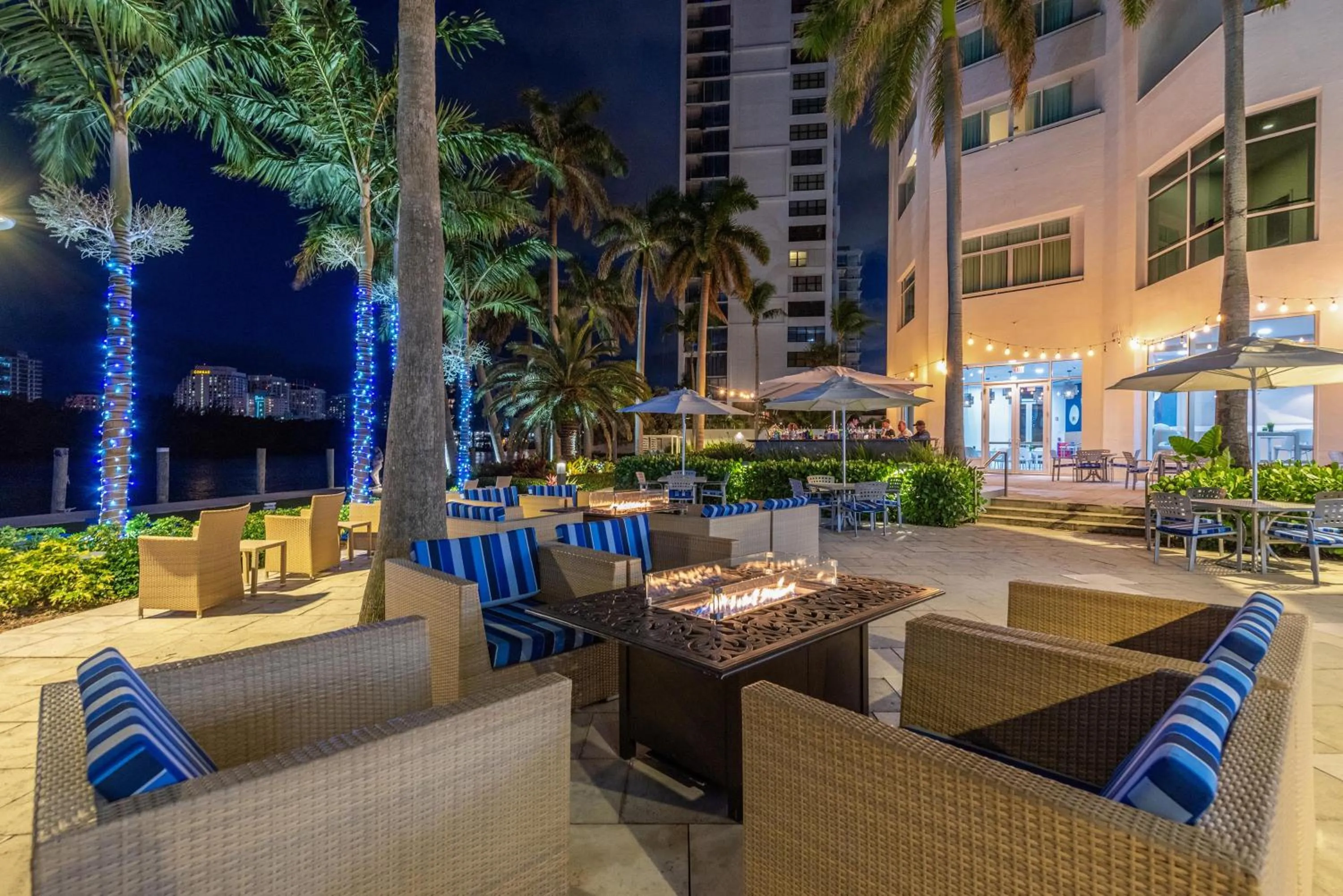 Patio in GALLERY One - A DoubleTree Suites by Hilton Hotel