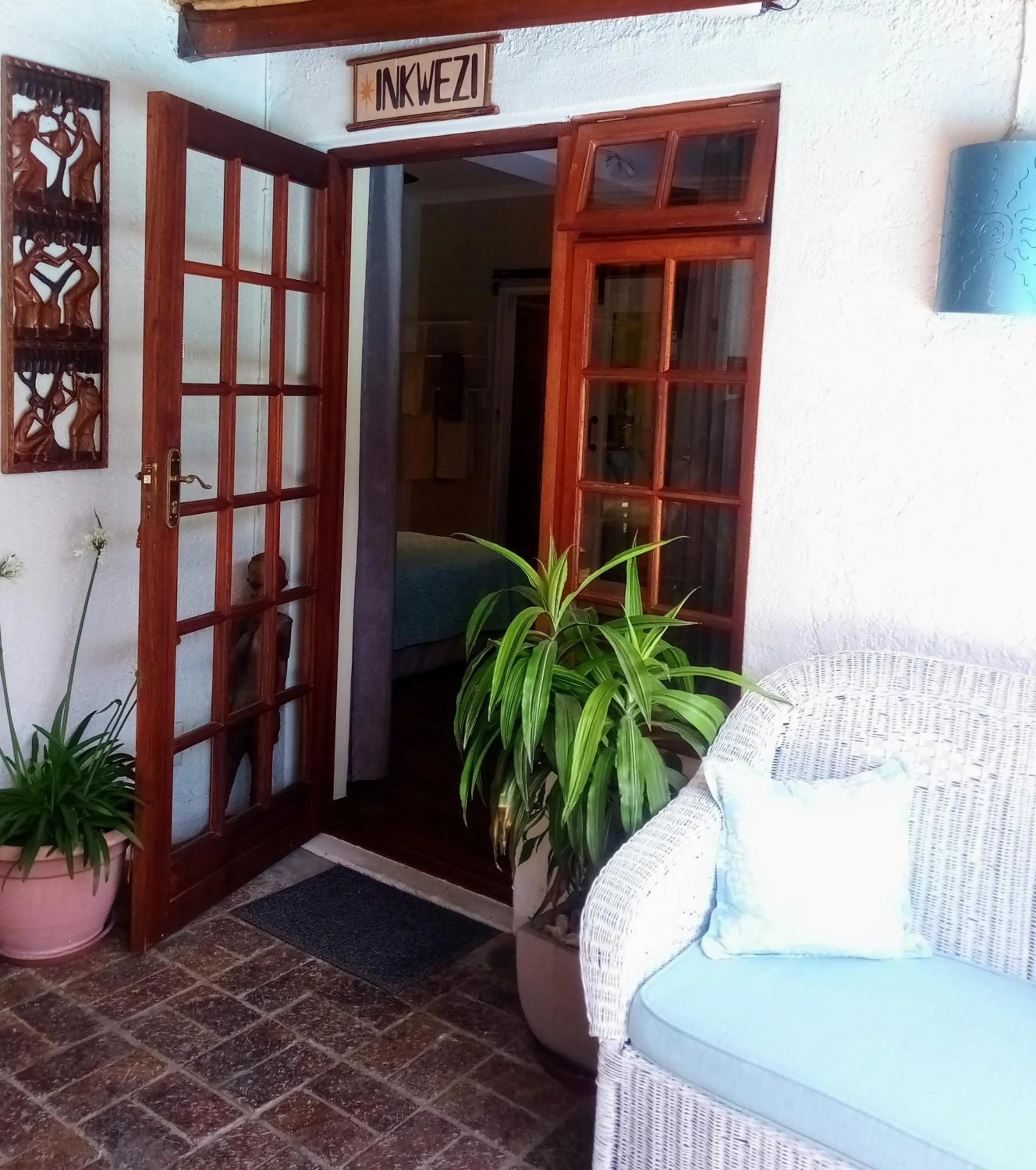 Double Room with Side Pool View - single occupancy in Khashamongo B & B