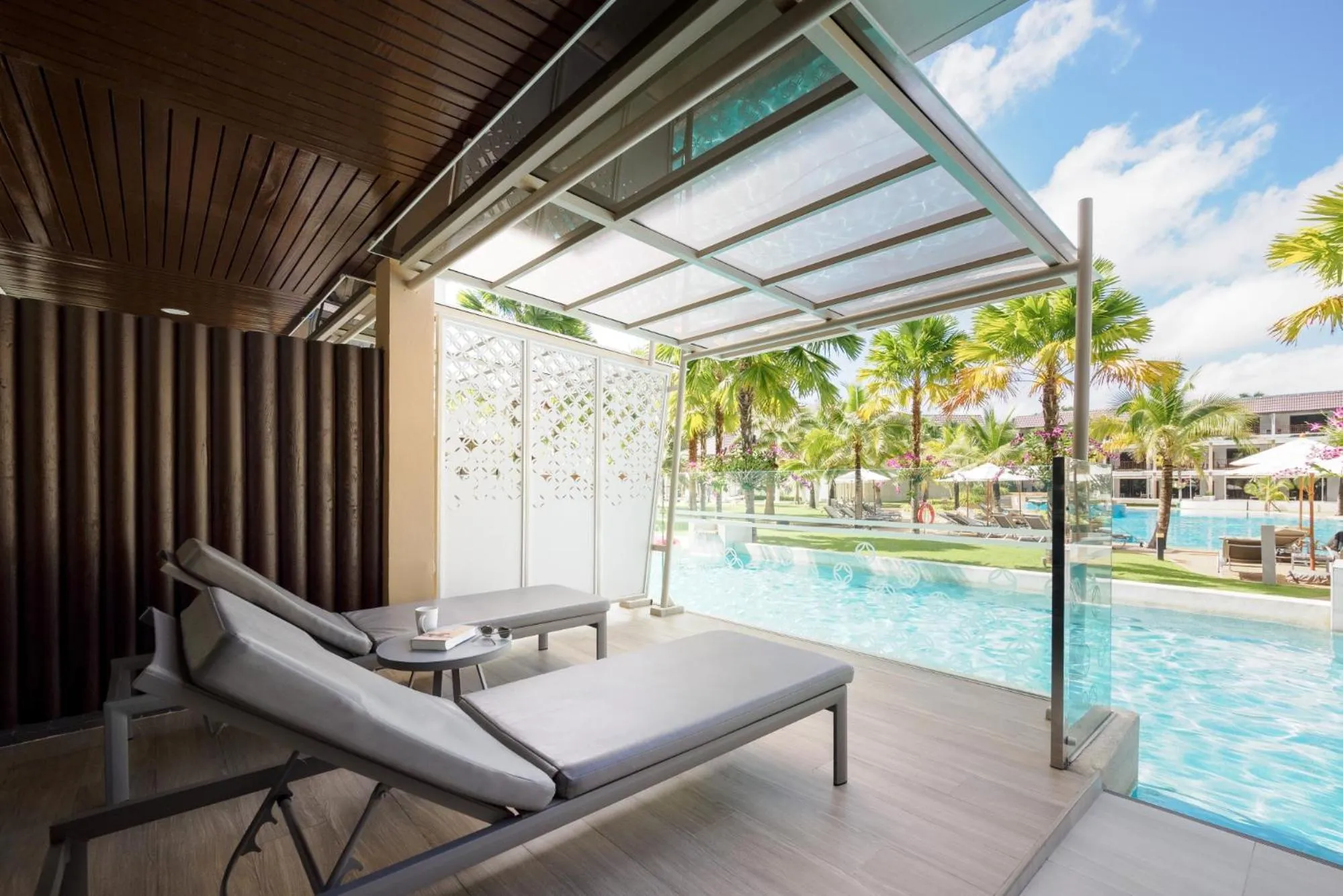 Pool Access Room (Bhuri Wing) in Katathani Phuket Beach Resort - SHA Extra Plus