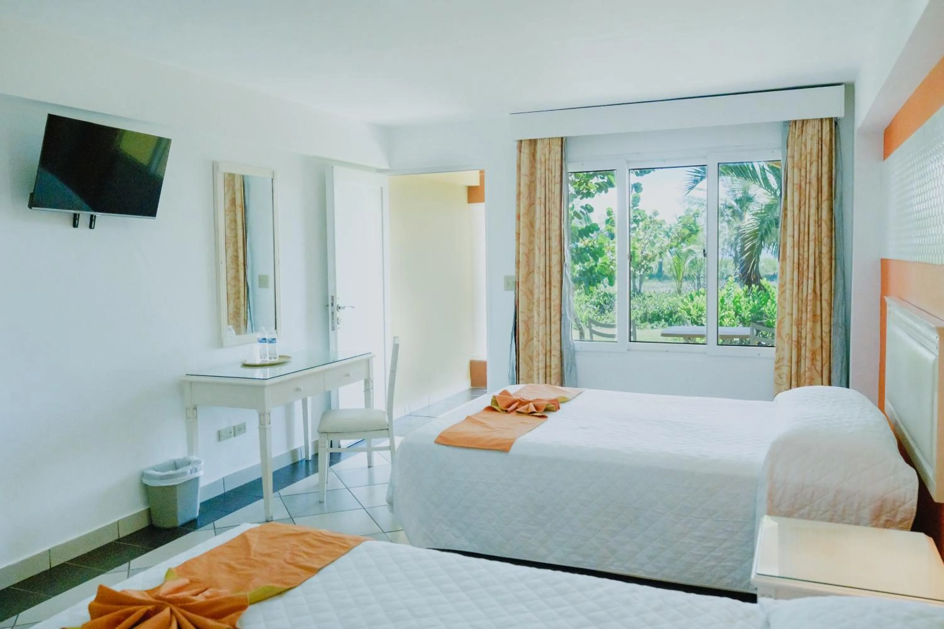 Queen Room with Two Queen Beds - Ocean Front with Terrace in Las Olas Beach Resort