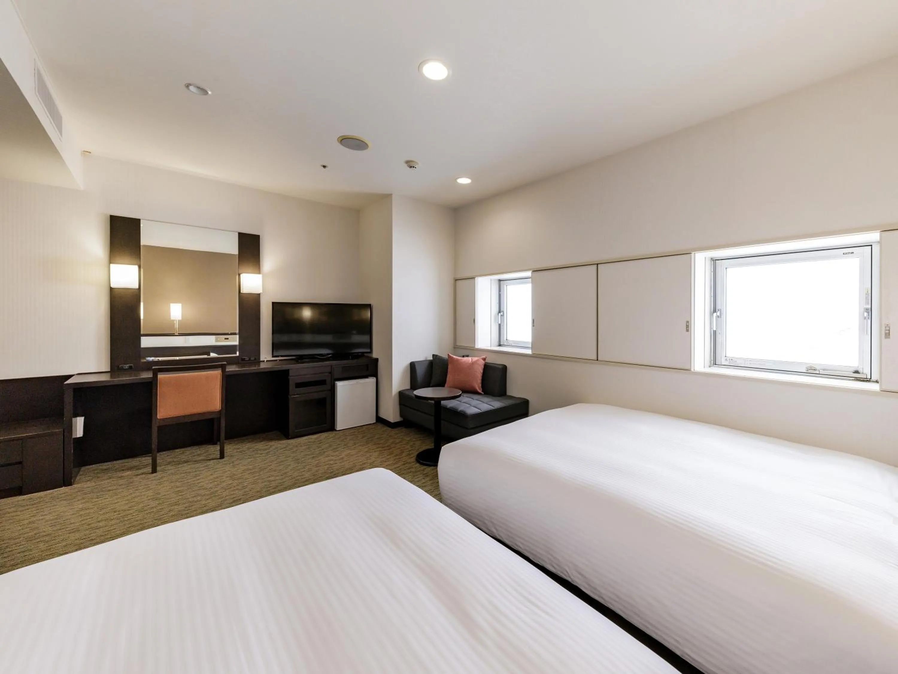 Deluxe Twin Room - Non-Smoking in Nishitetsu Inn Kurosaki