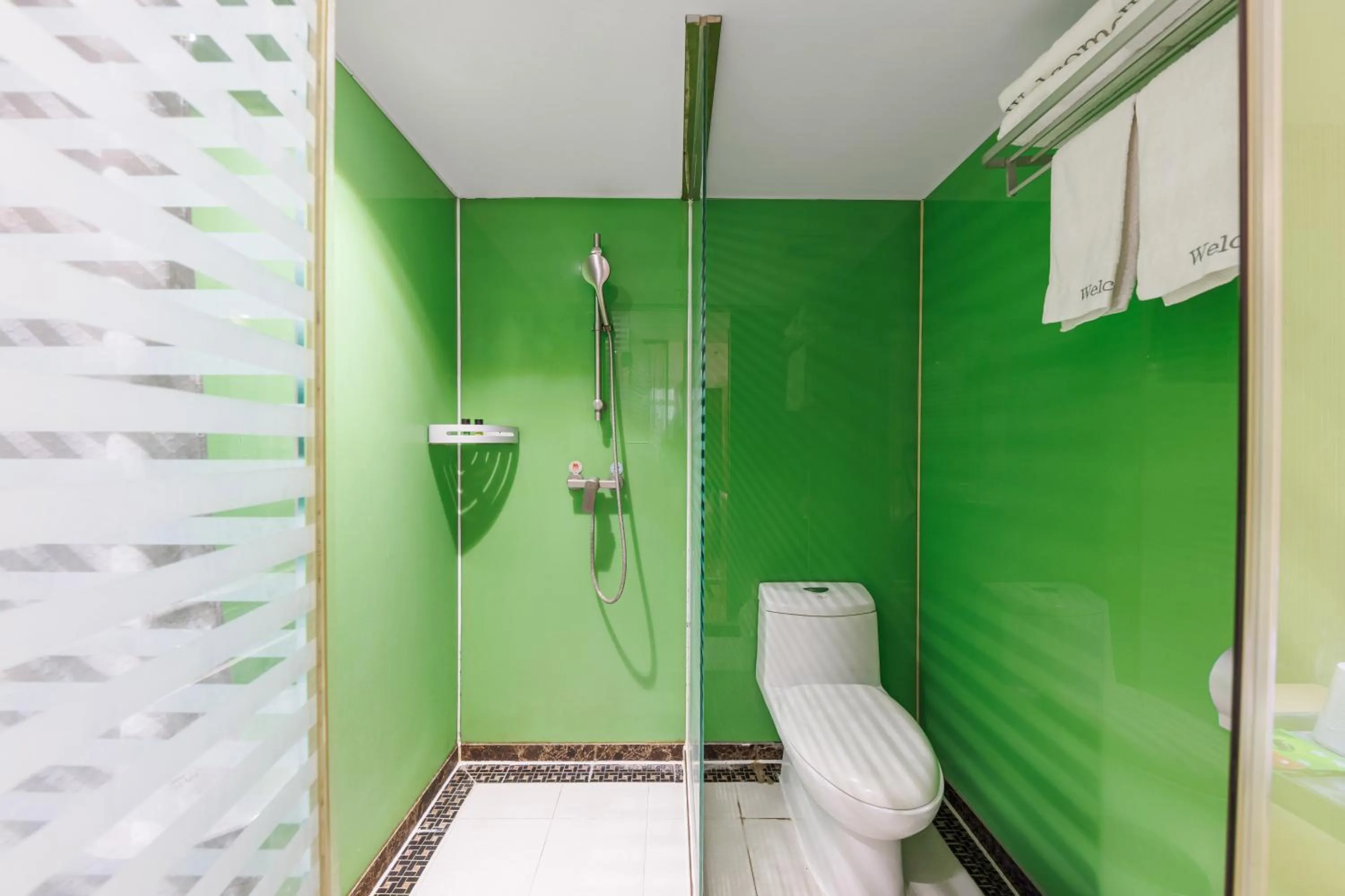 Standard Twin Room in Fuhao Hotel