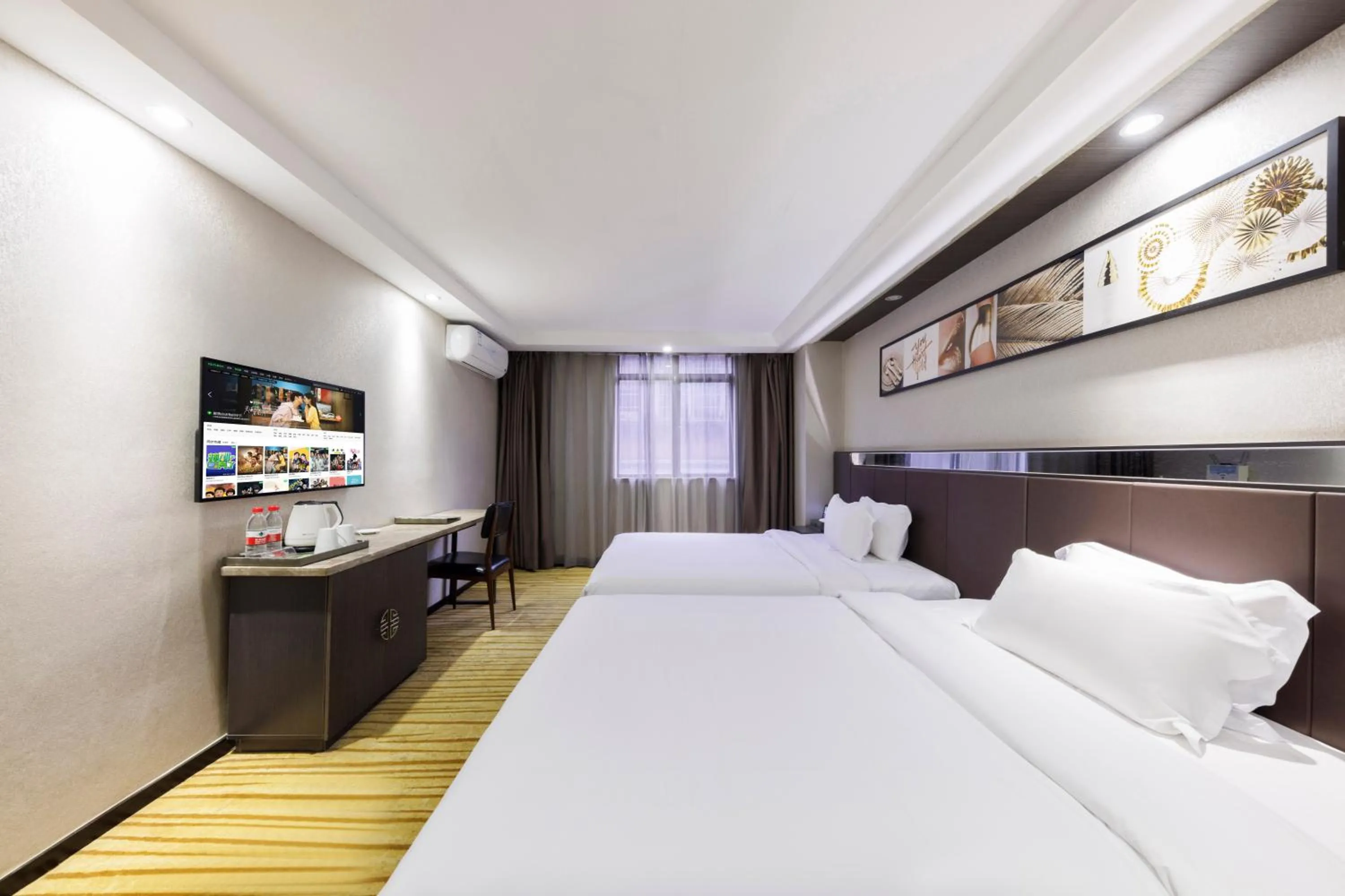 Deluxe Twin Room in Fuhao Hotel