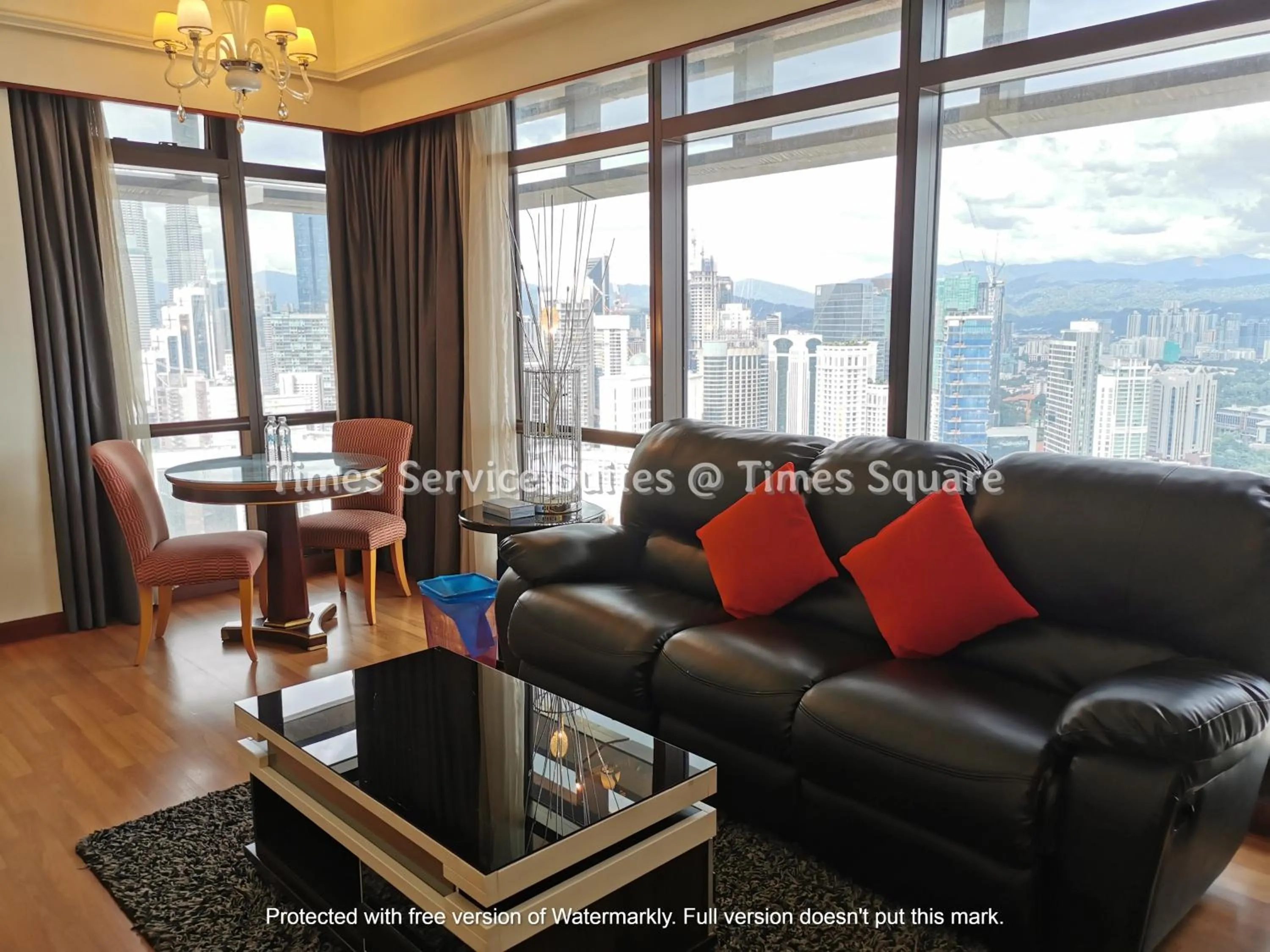 Premium Suite in Times Service Suites @ Times Square