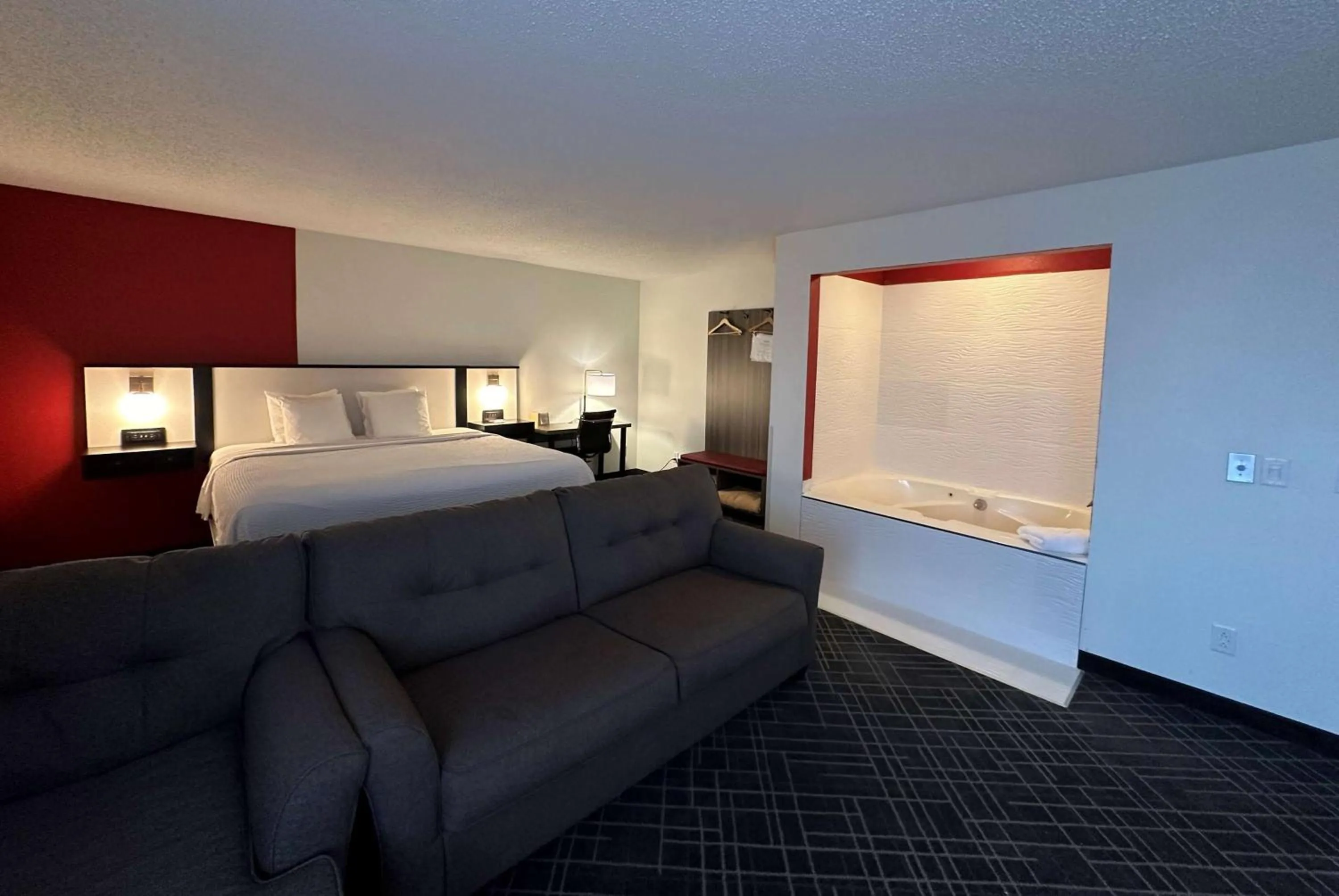 Deluxe King Studio Suite - Non-Smoking in Ramada by Wyndham Waupaca
