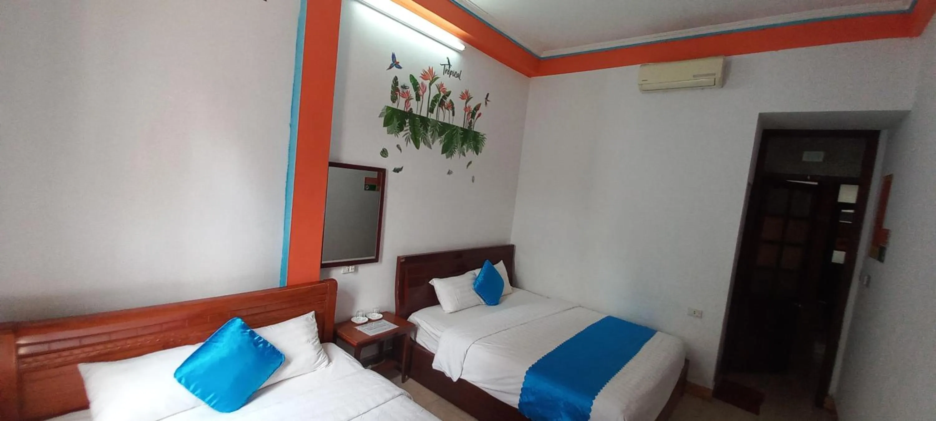 Triple Room with Private Bathroom in Alex Ha Long Hotel