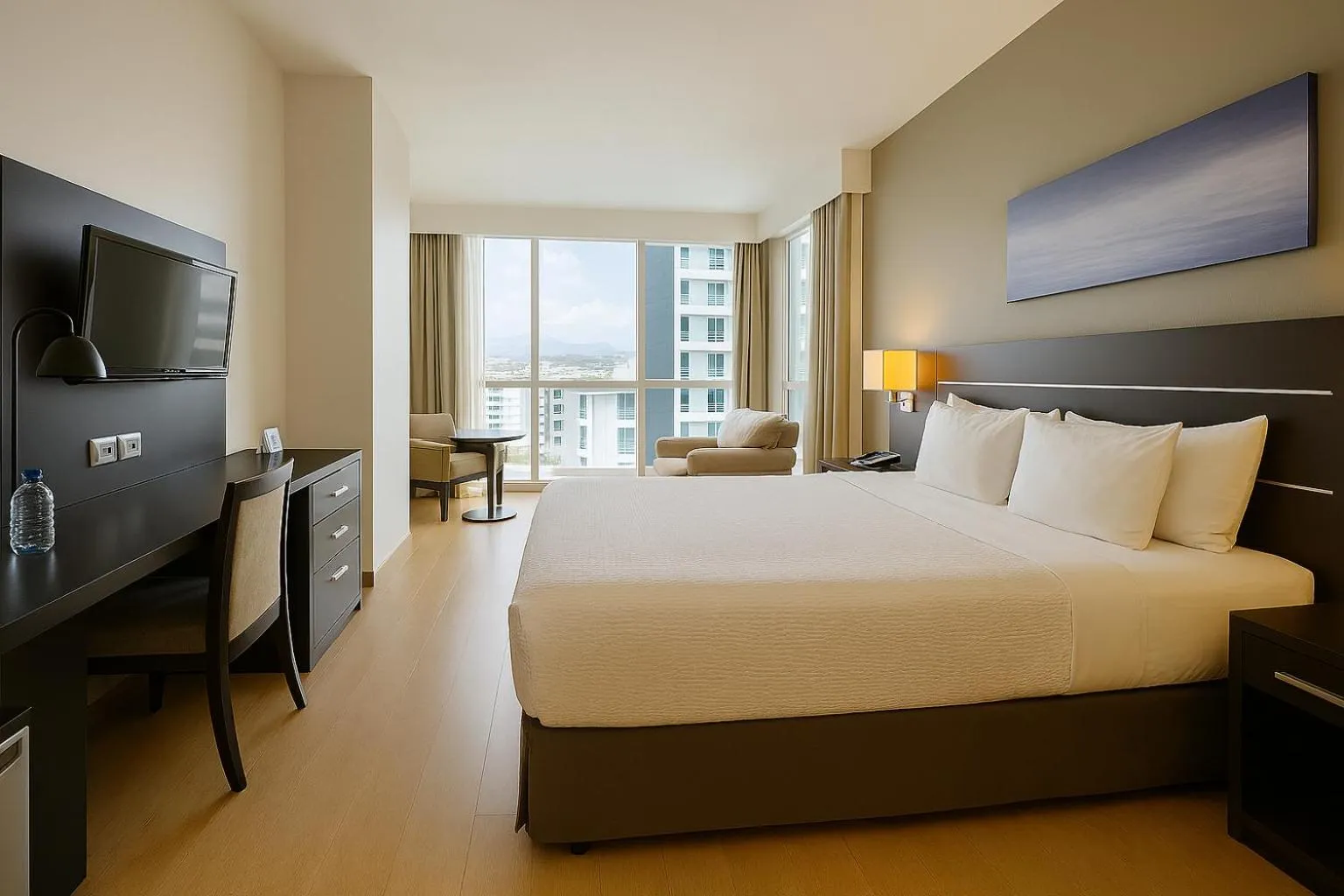 Premium King Room - Non-Smoking in Tryp by Wyndham Panama Centro