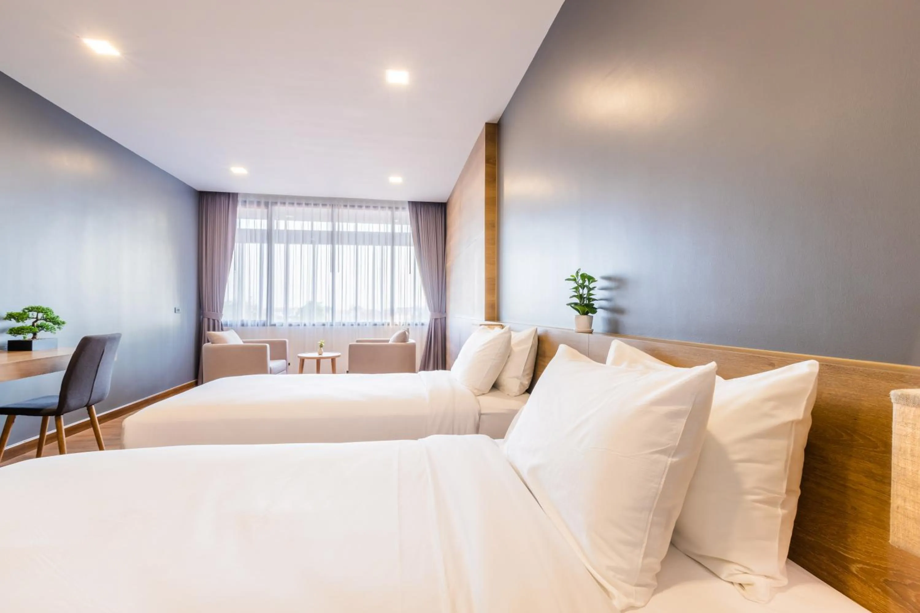Premier Twin Room in Icon Park Hotel, Chiang Mai- SHA Extra Plus