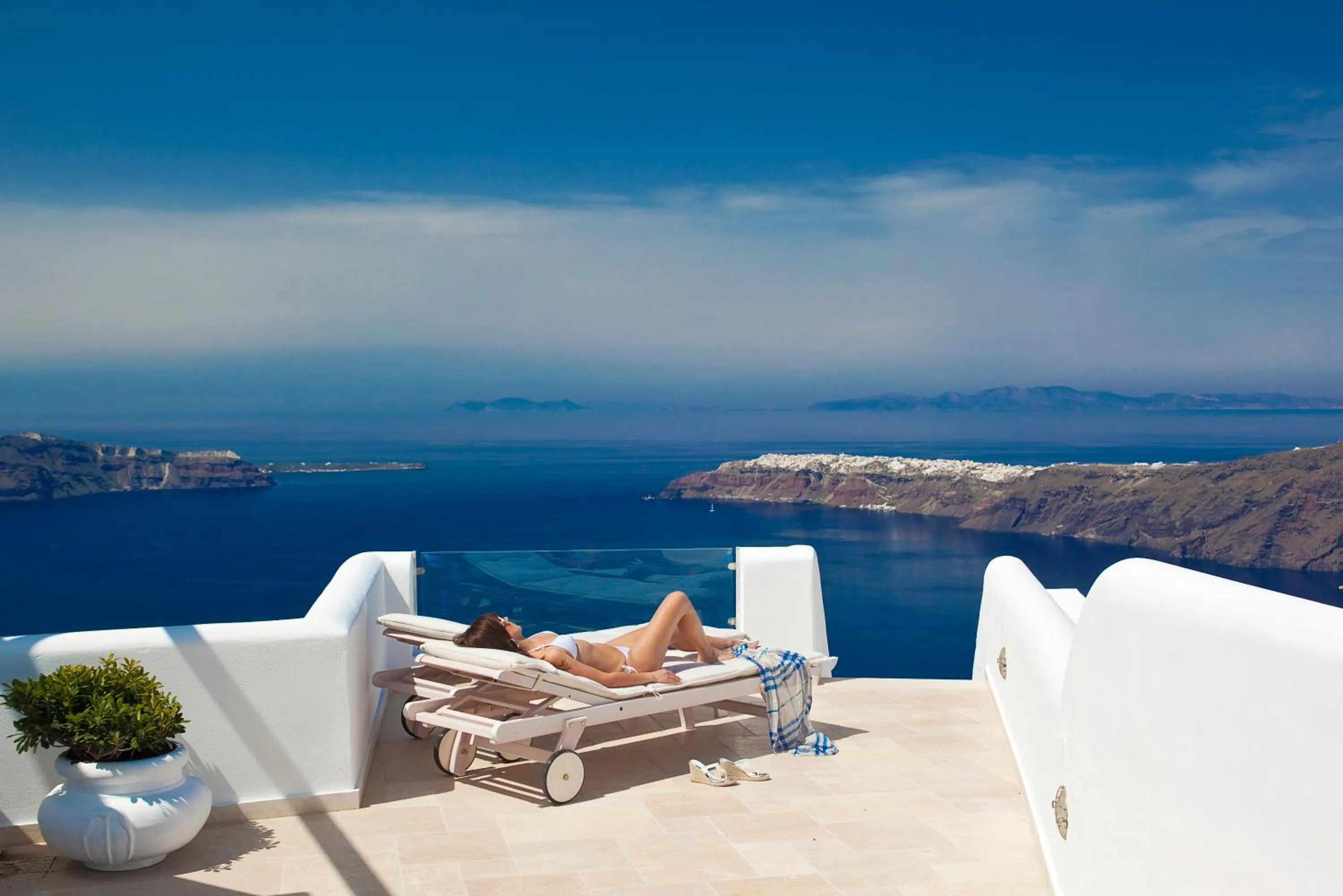 Lagoon Suite in Above Blue Suites