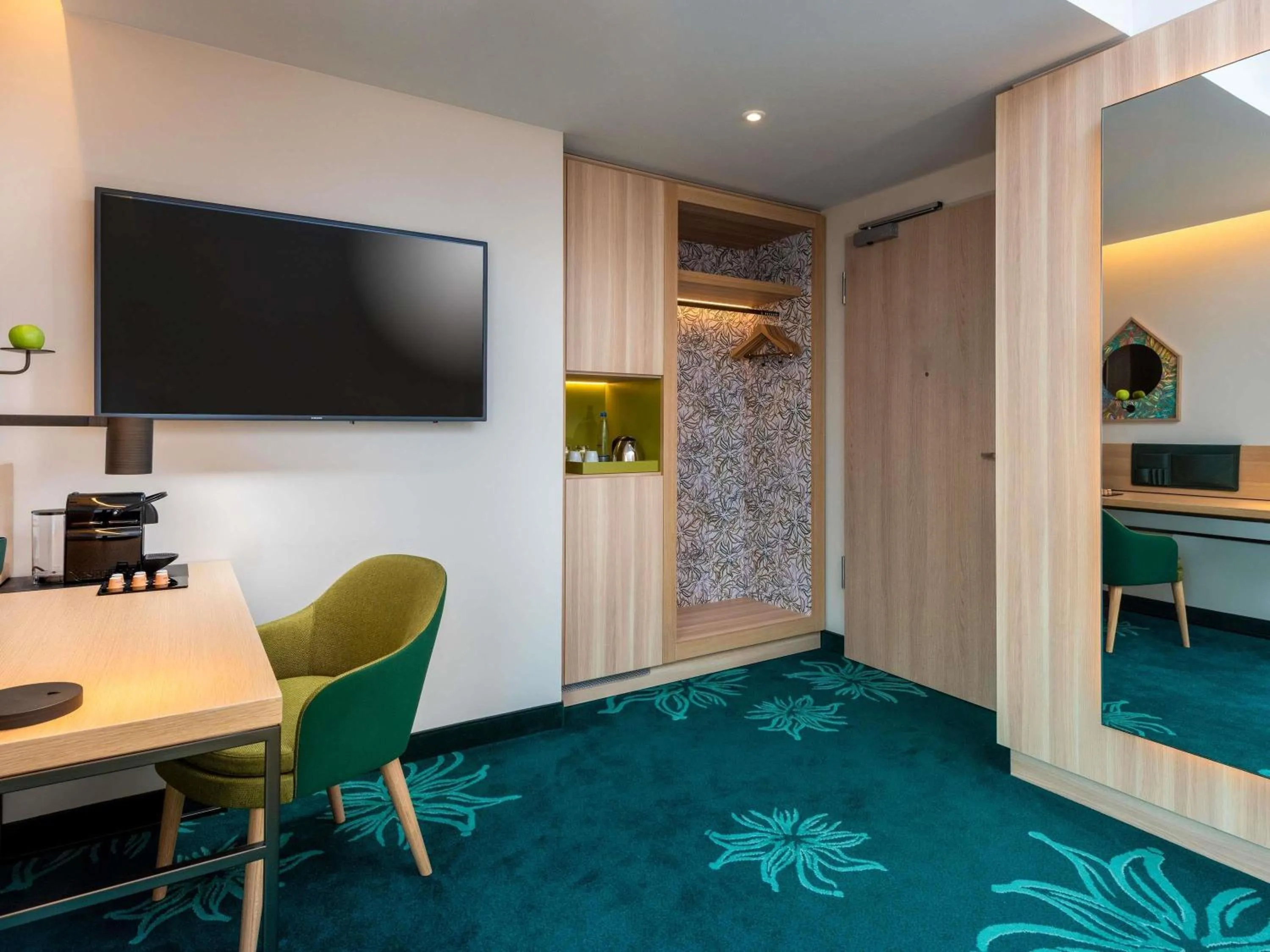 Queen Room in Mövenpick Hotel Stuttgart Messe & Congress