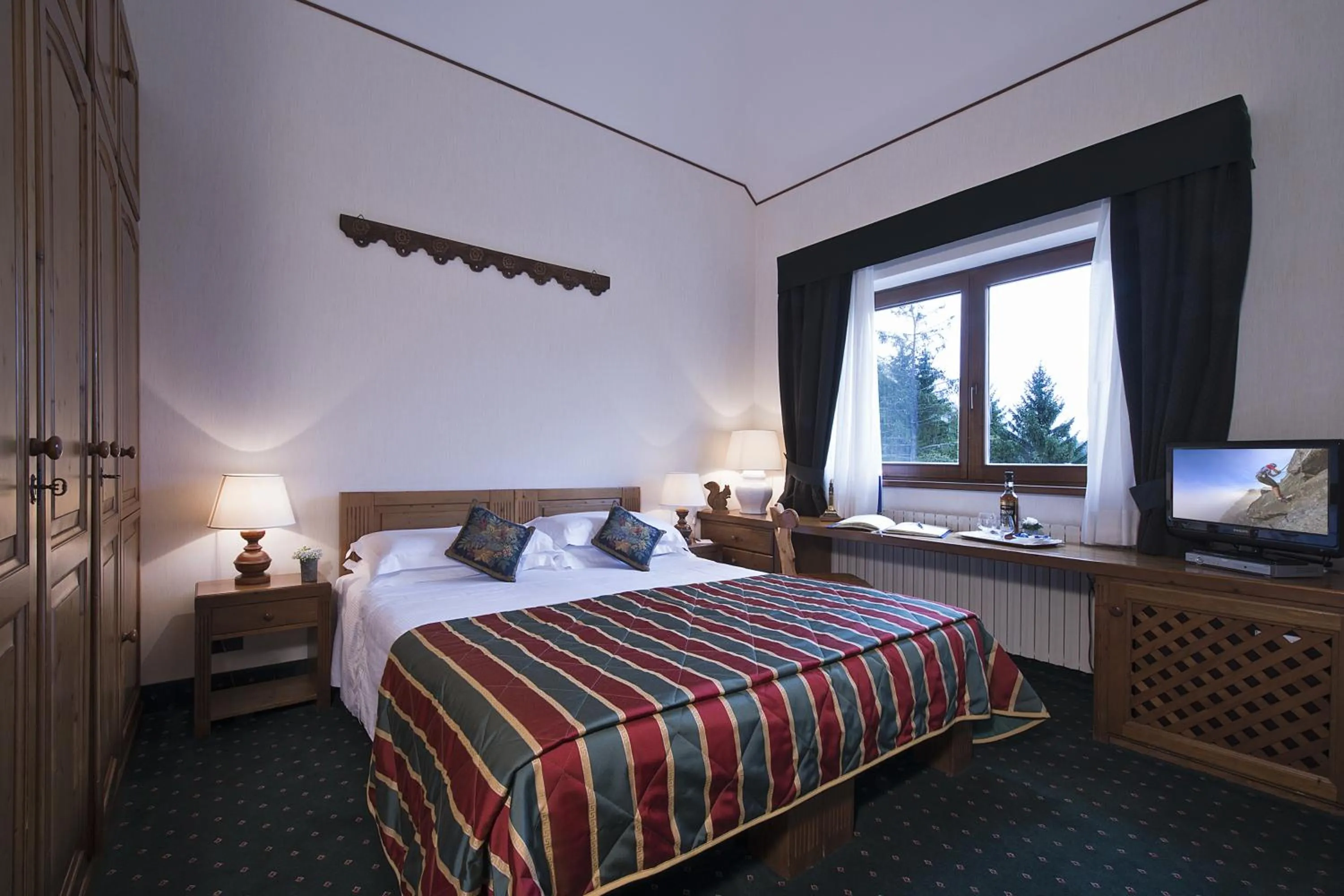 Double Room with Panoramic View in Boutique Hotel Villa Blu Cortina D'Ampezzo