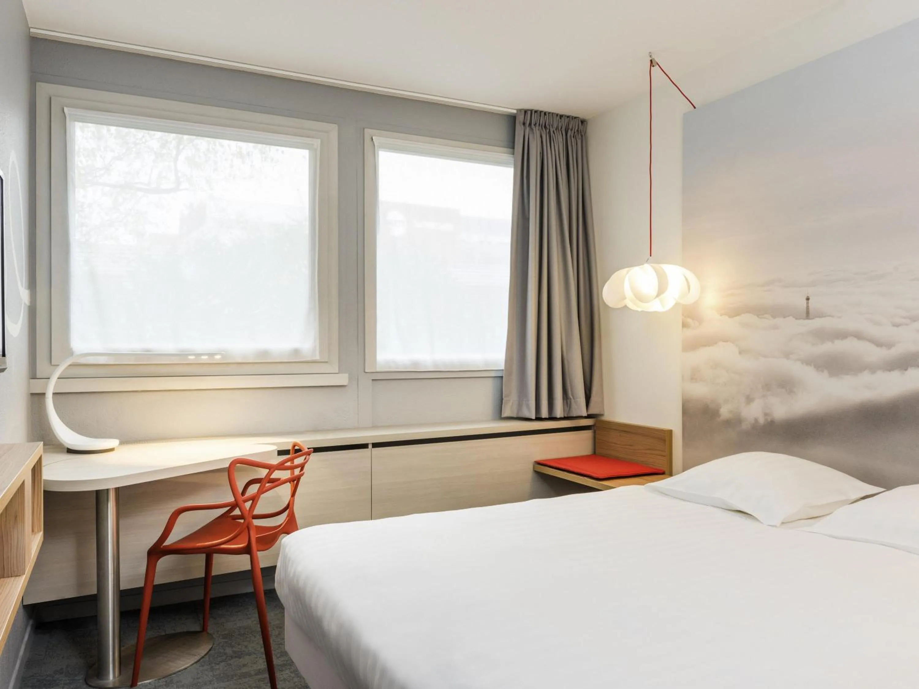 Standard Double Room in ibis Styles Paris Velizy