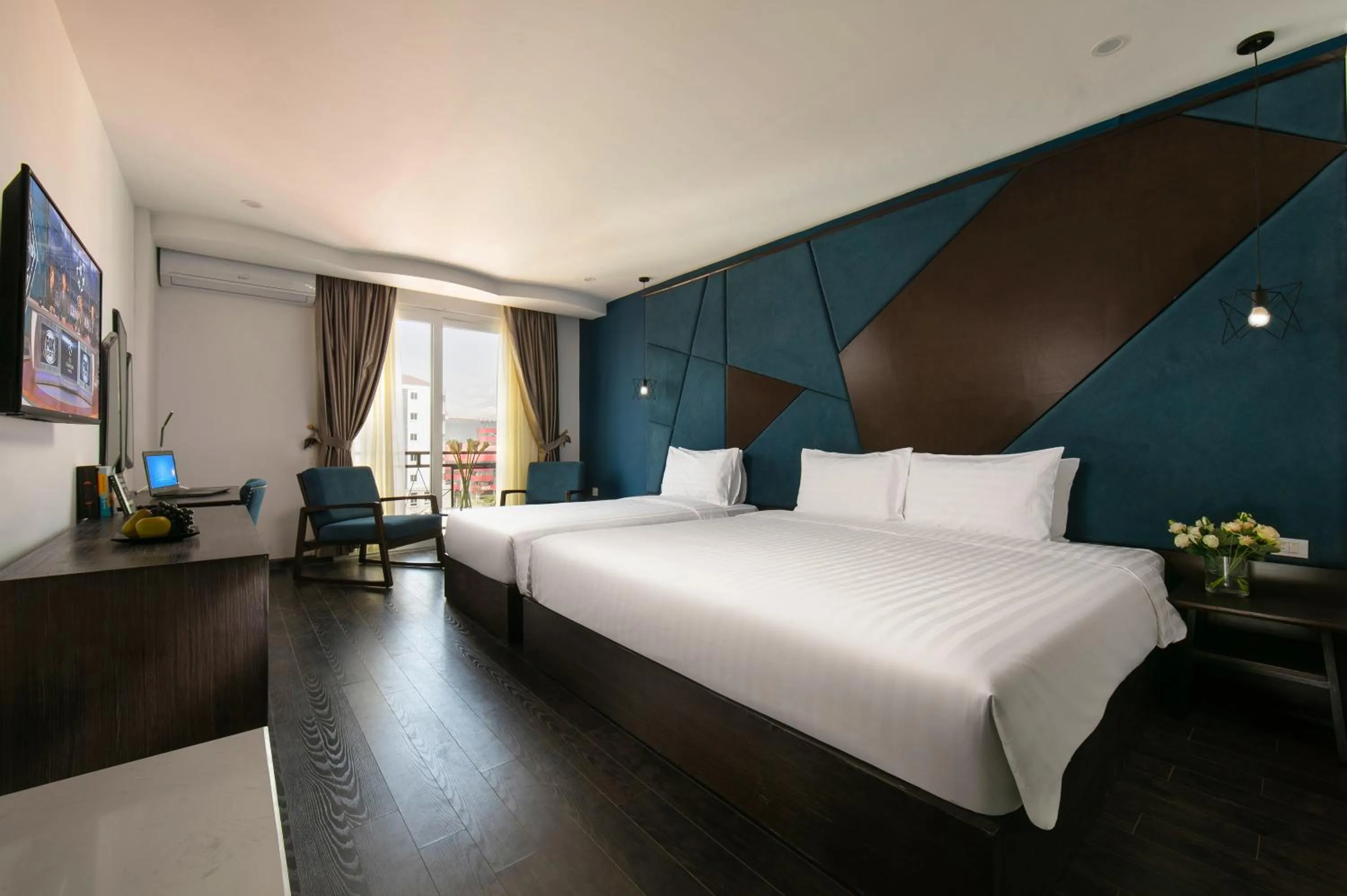 Family Room in Azalea Parkview Hotel