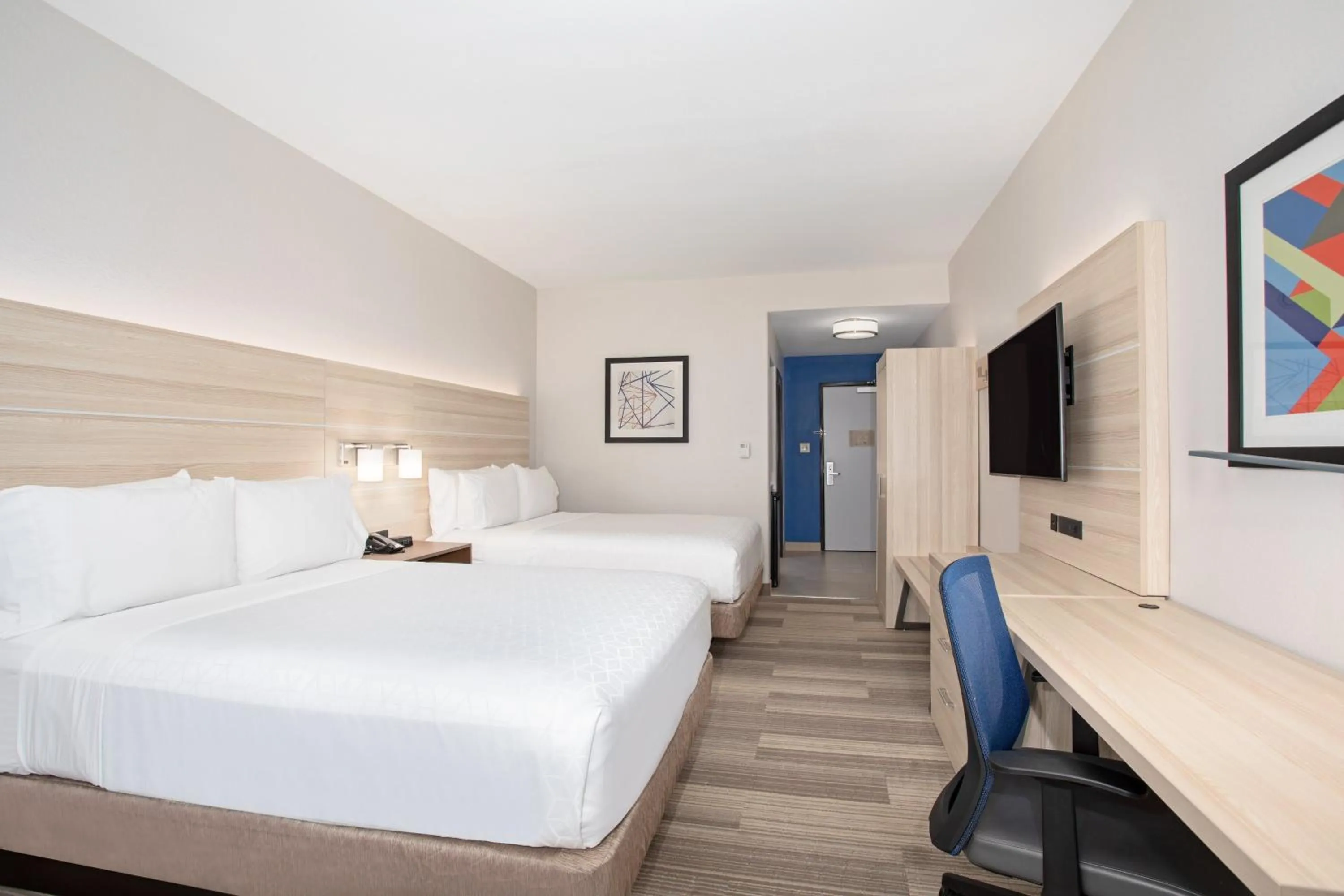 Standard Room with Two Queen Beds in Holiday Inn Express & Suites Phoenix Glendale Dist by IHG