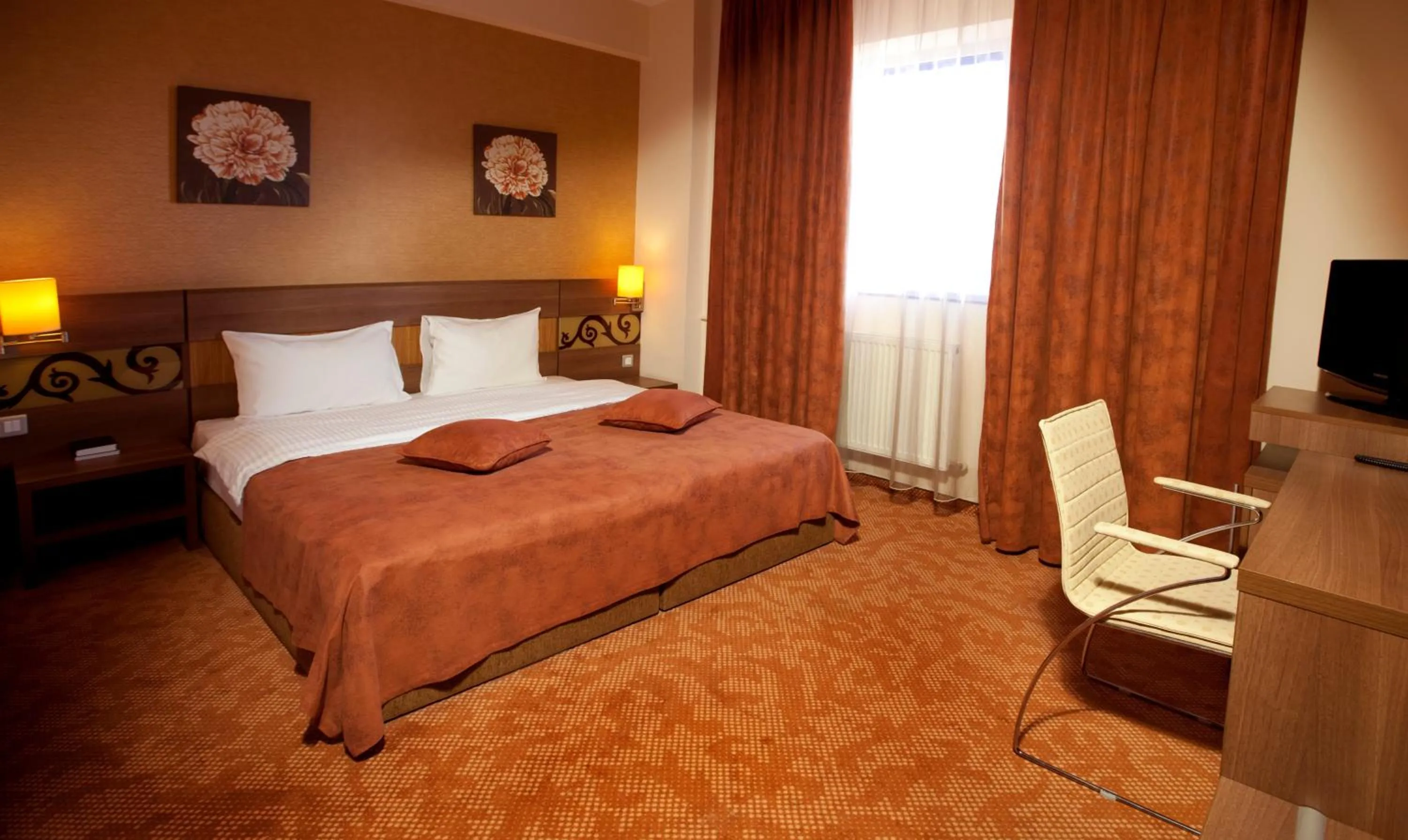 Standard Double Room in RIN Central Hotel