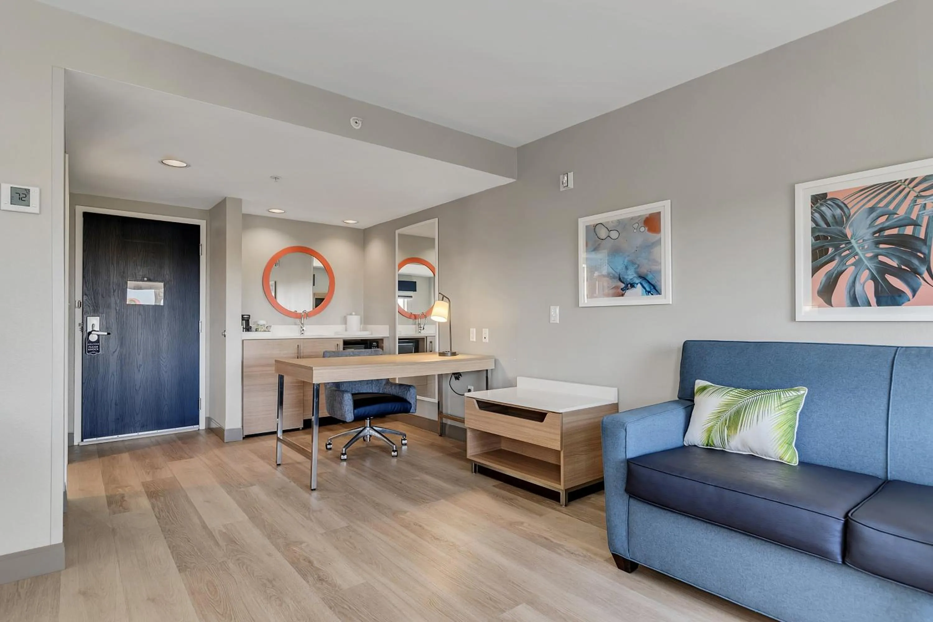 Queen Suite with Two Queen Beds and Single Sofa Bed in Evoke Destin Hotel