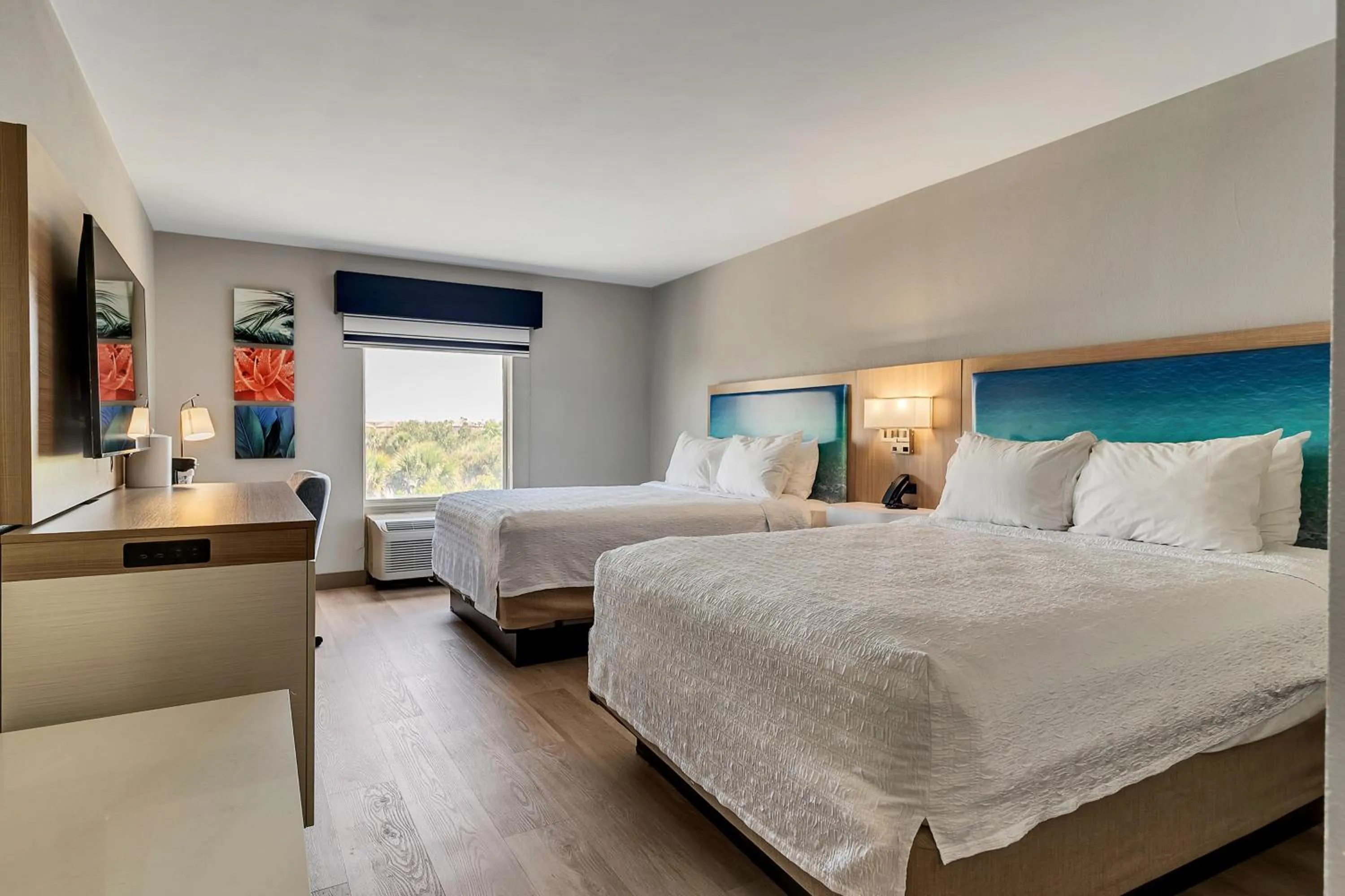 Standard Room with Two Queen Beds in Evoke Destin Hotel