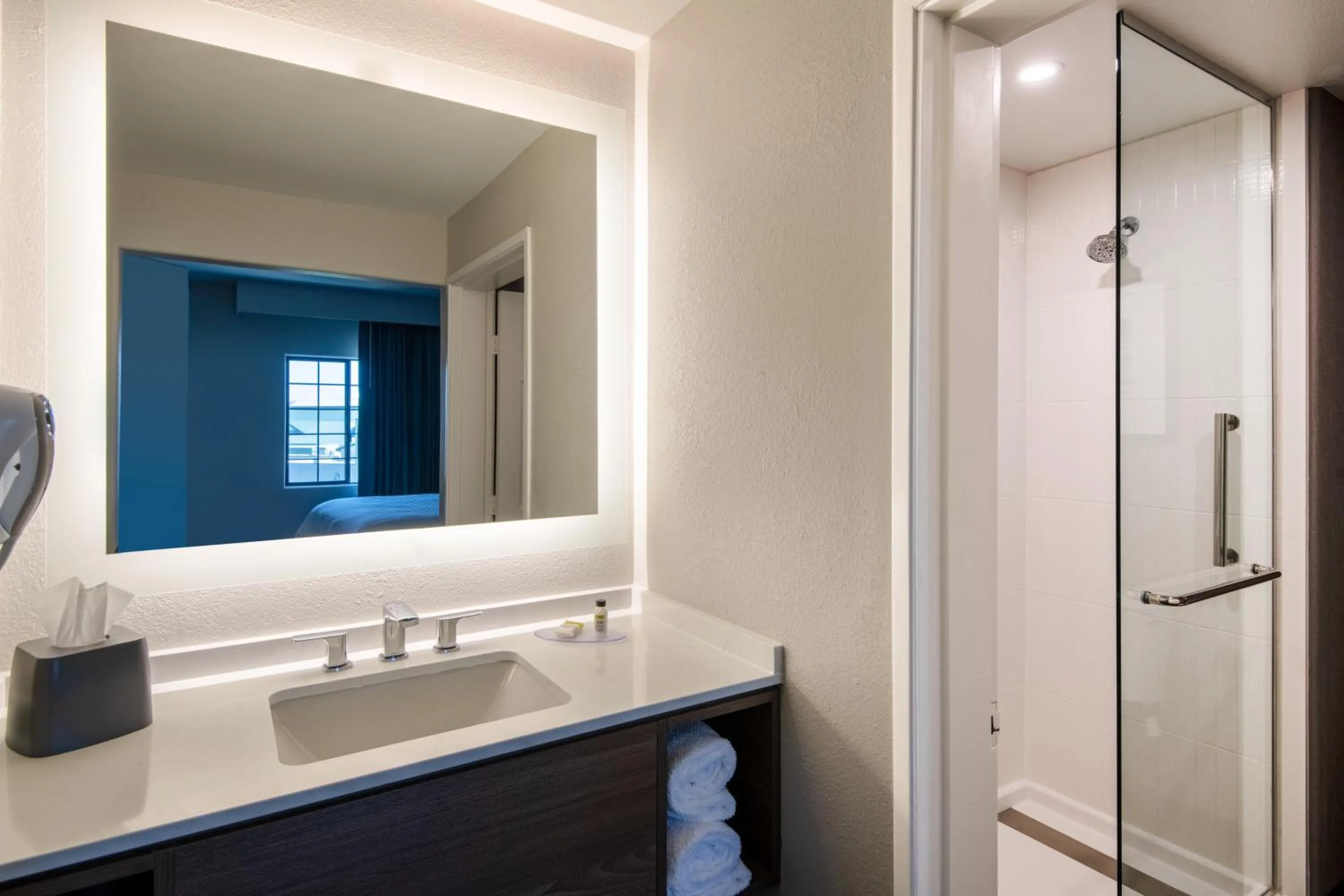 One-Bedroom King Suite in Staybridge Suites Phoenix Glendale Sports Dist by IHG