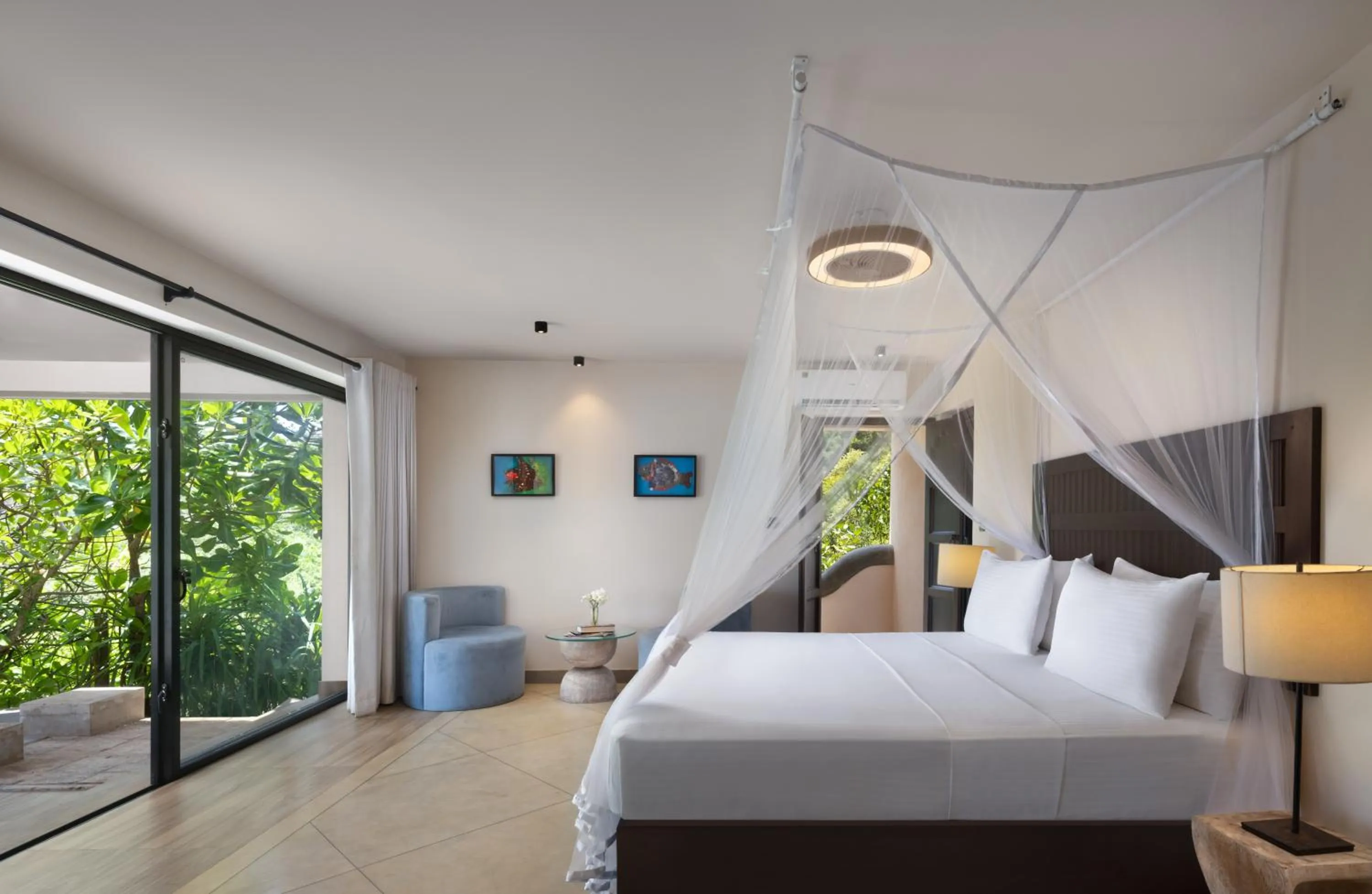 Garden Suite with Sea View in Ravana Garden