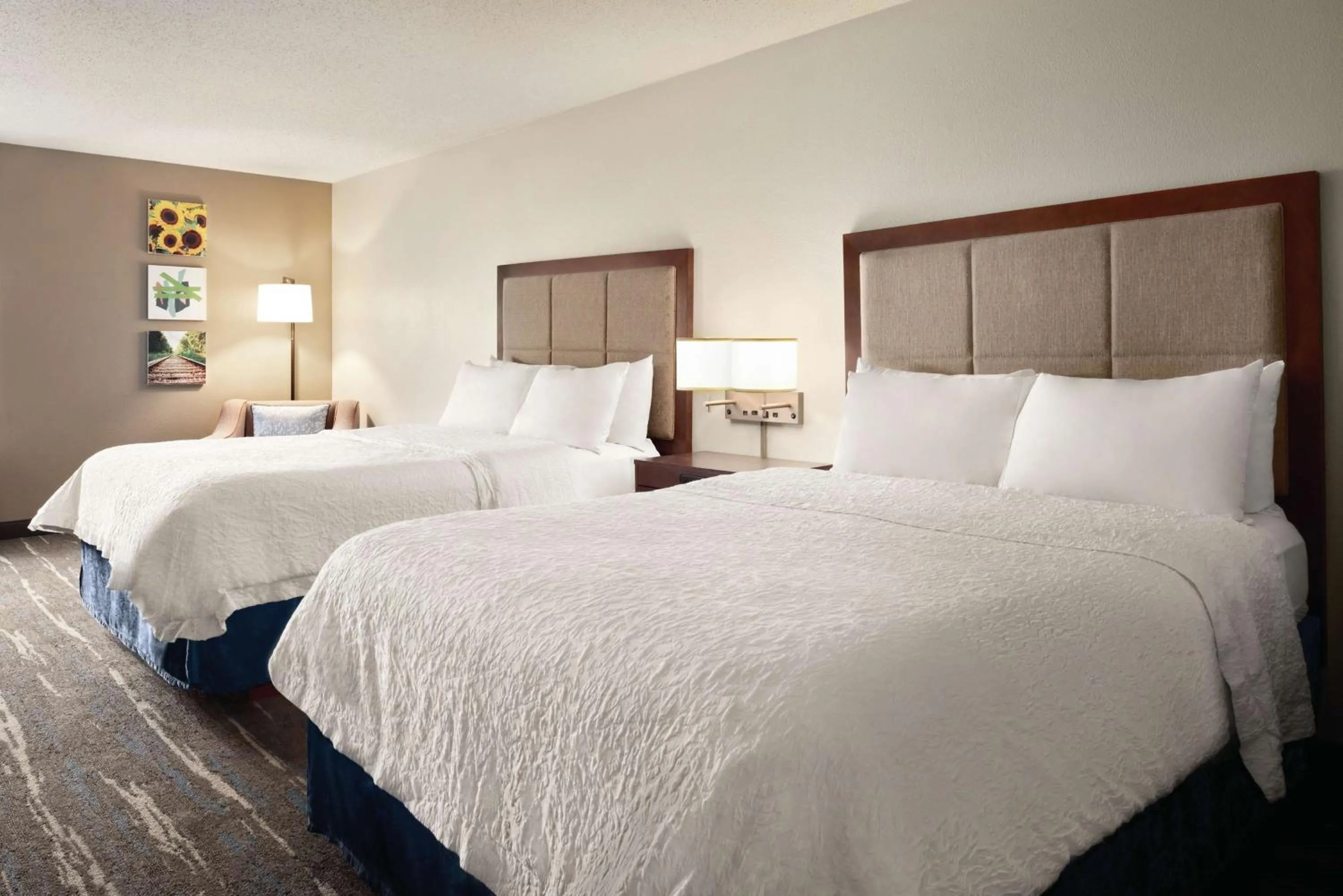 Room with Two Queen Beds - Non-Smoking in Hampton Inn & Suites Fort Wayne-North
