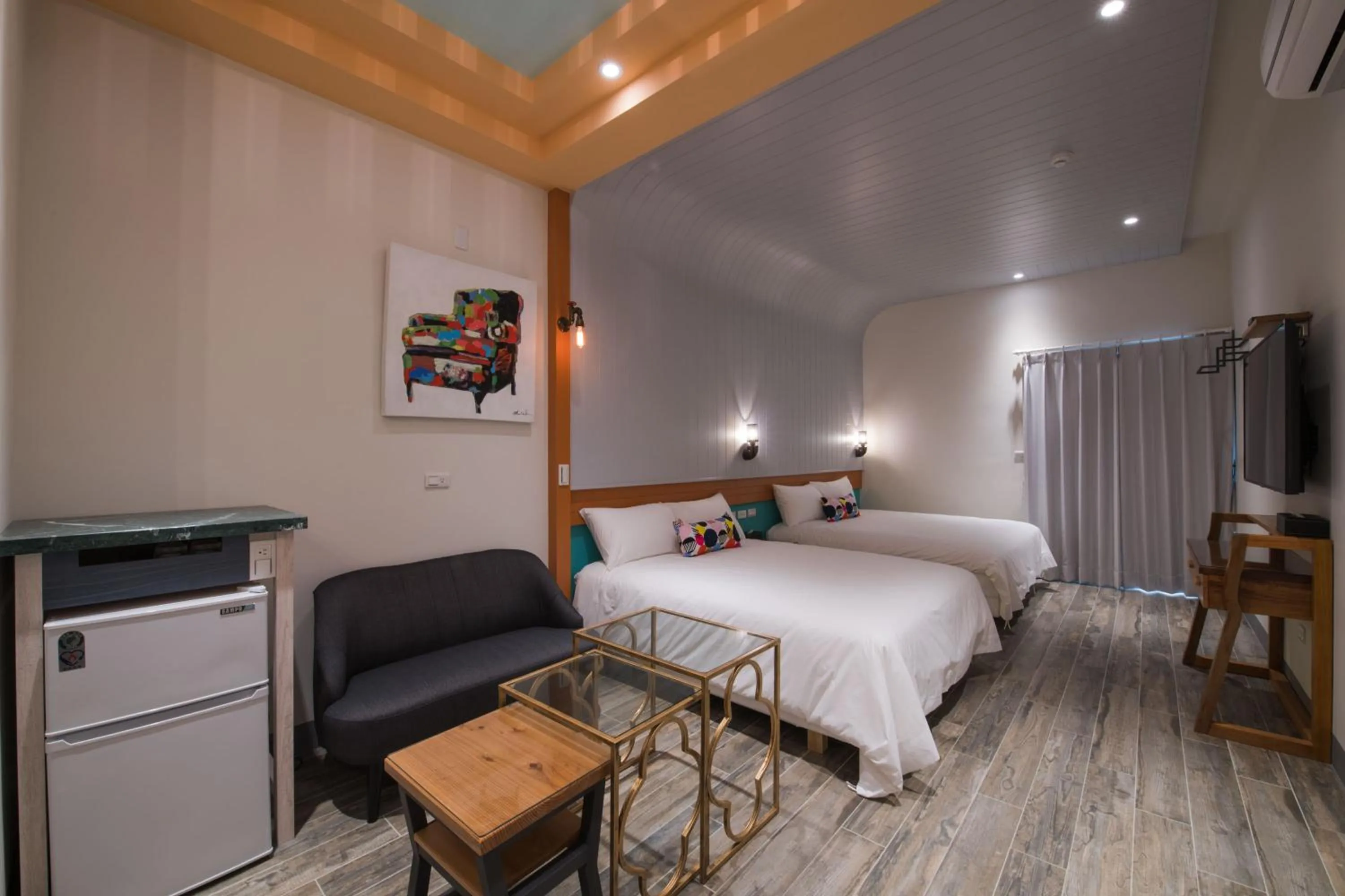 Quadruple Room with Bath in Happy Wing Guesthouse