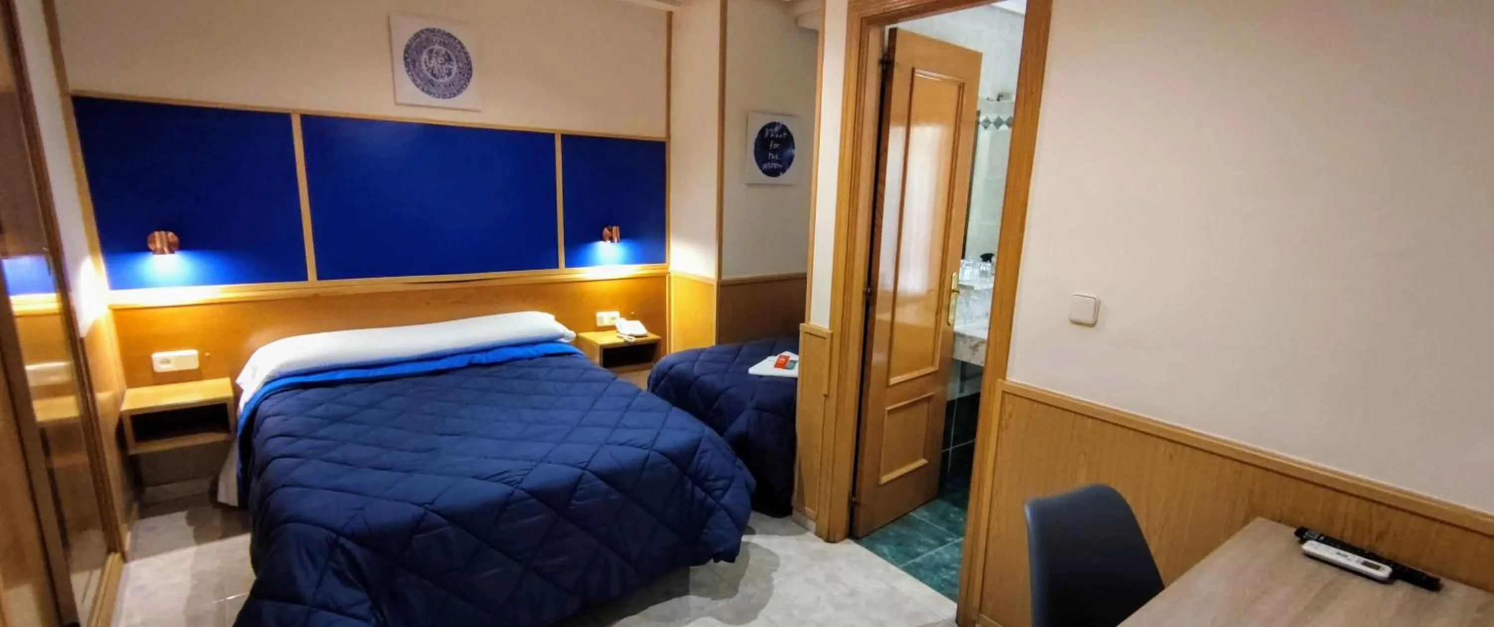 Triple Room in Trípolis Toledo