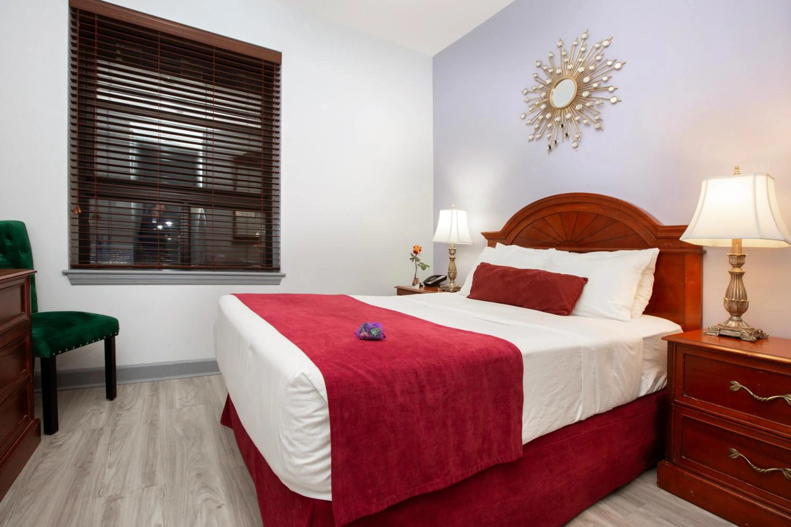 One Full Bed Room in Hotel St. James