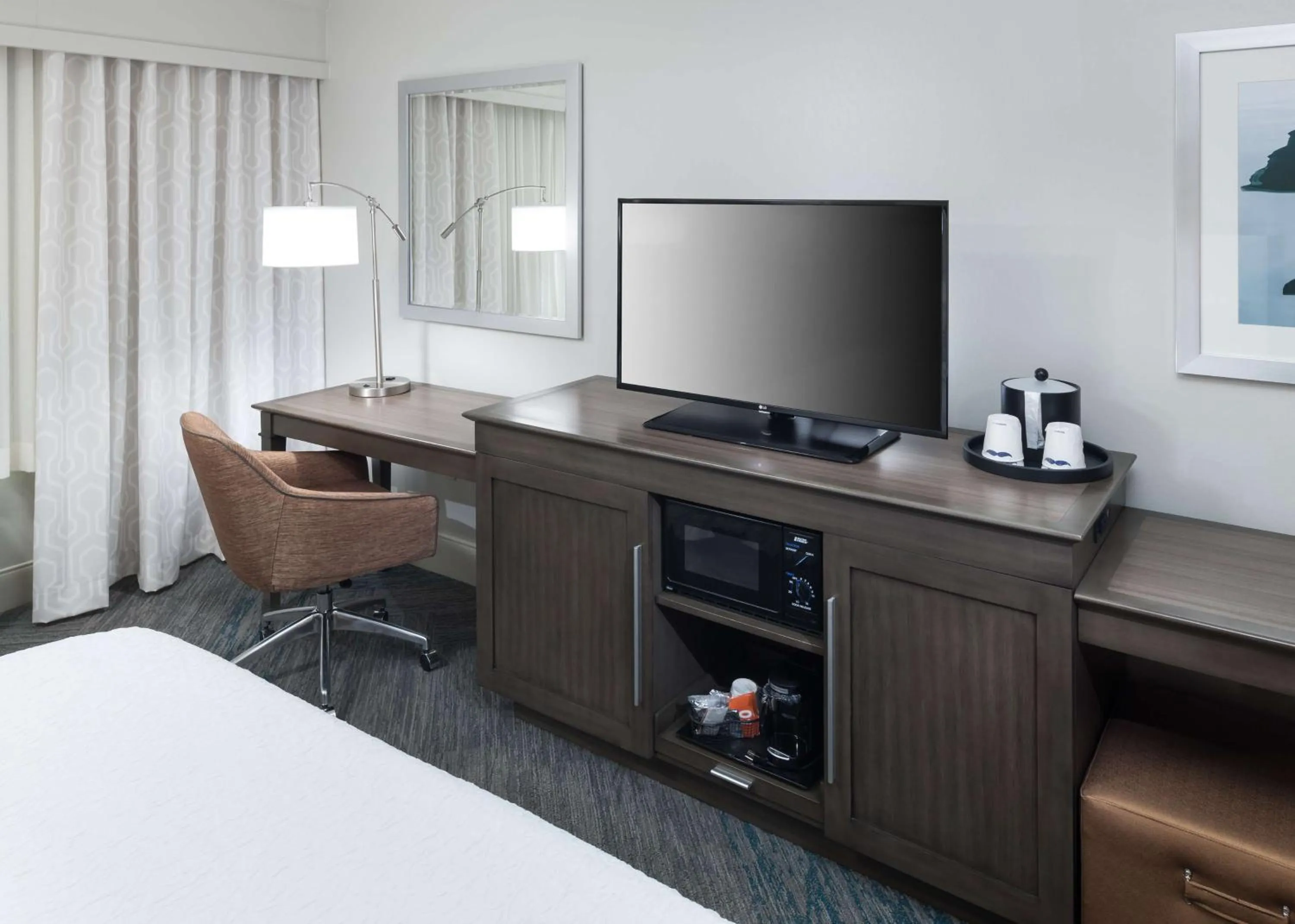 King Room with King Bed - Non-Smoking in Hampton Inn Fort Lauderdale Downtown Las Olas Area