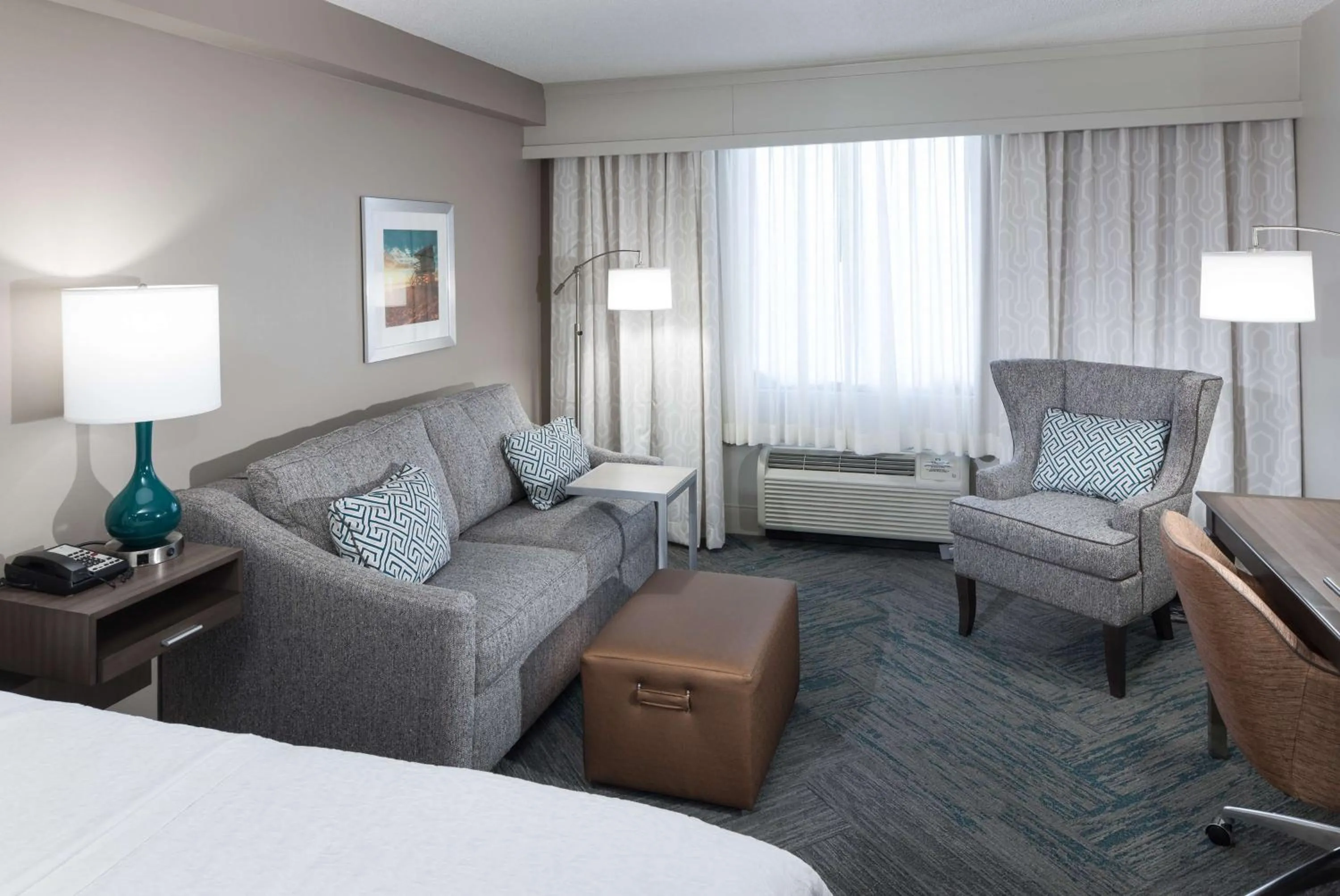 King Room with Sofa Bed and Study - Non-Smoking in Hampton Inn Fort Lauderdale Downtown Las Olas Area