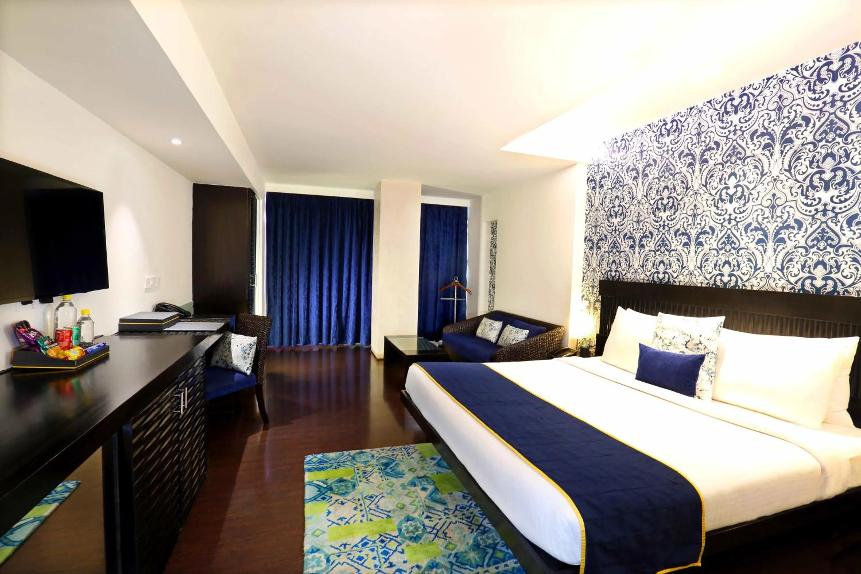 Club Double Room - single occupancy in Mosaic Original,Noida