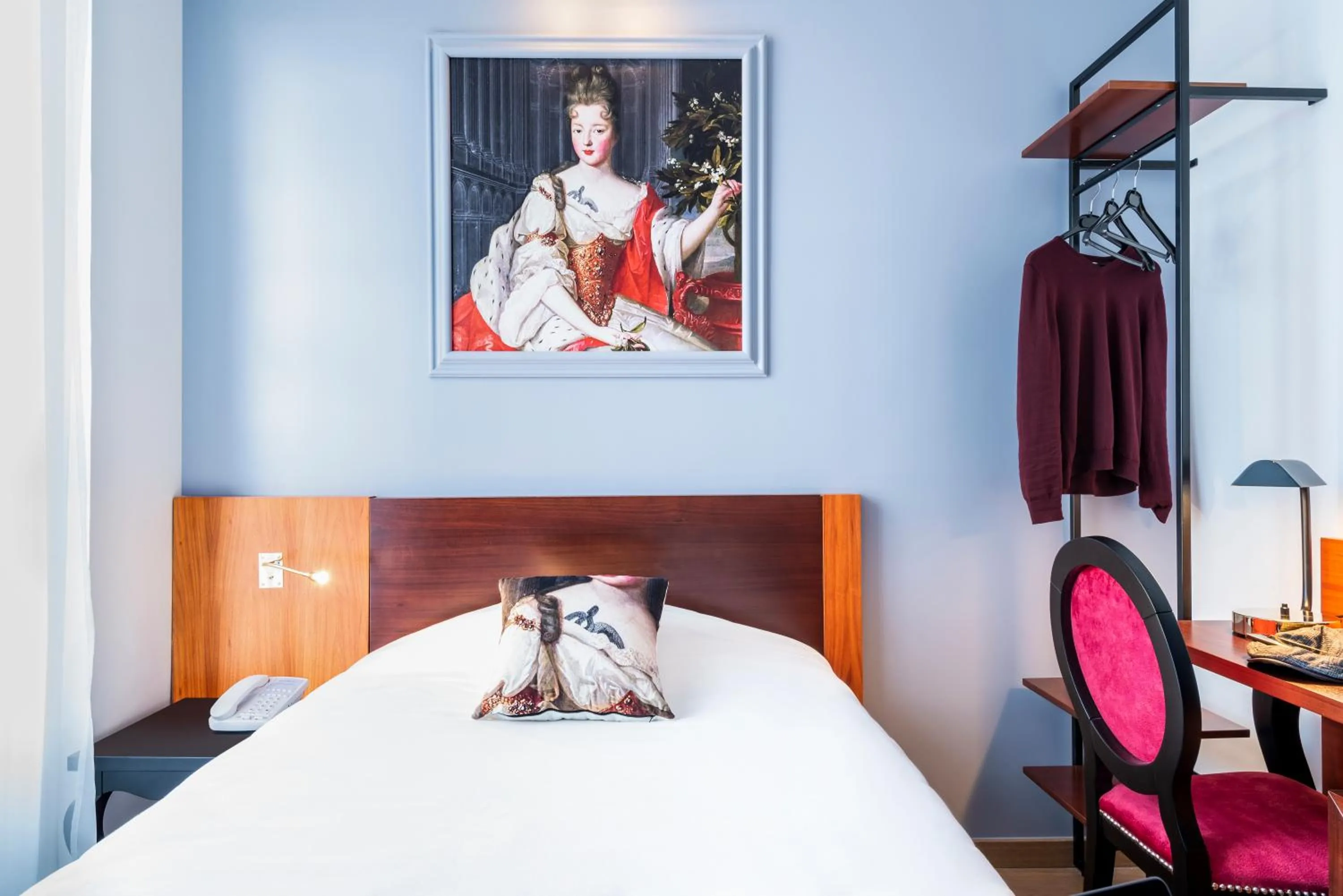 Single Room in Hotel des Lys