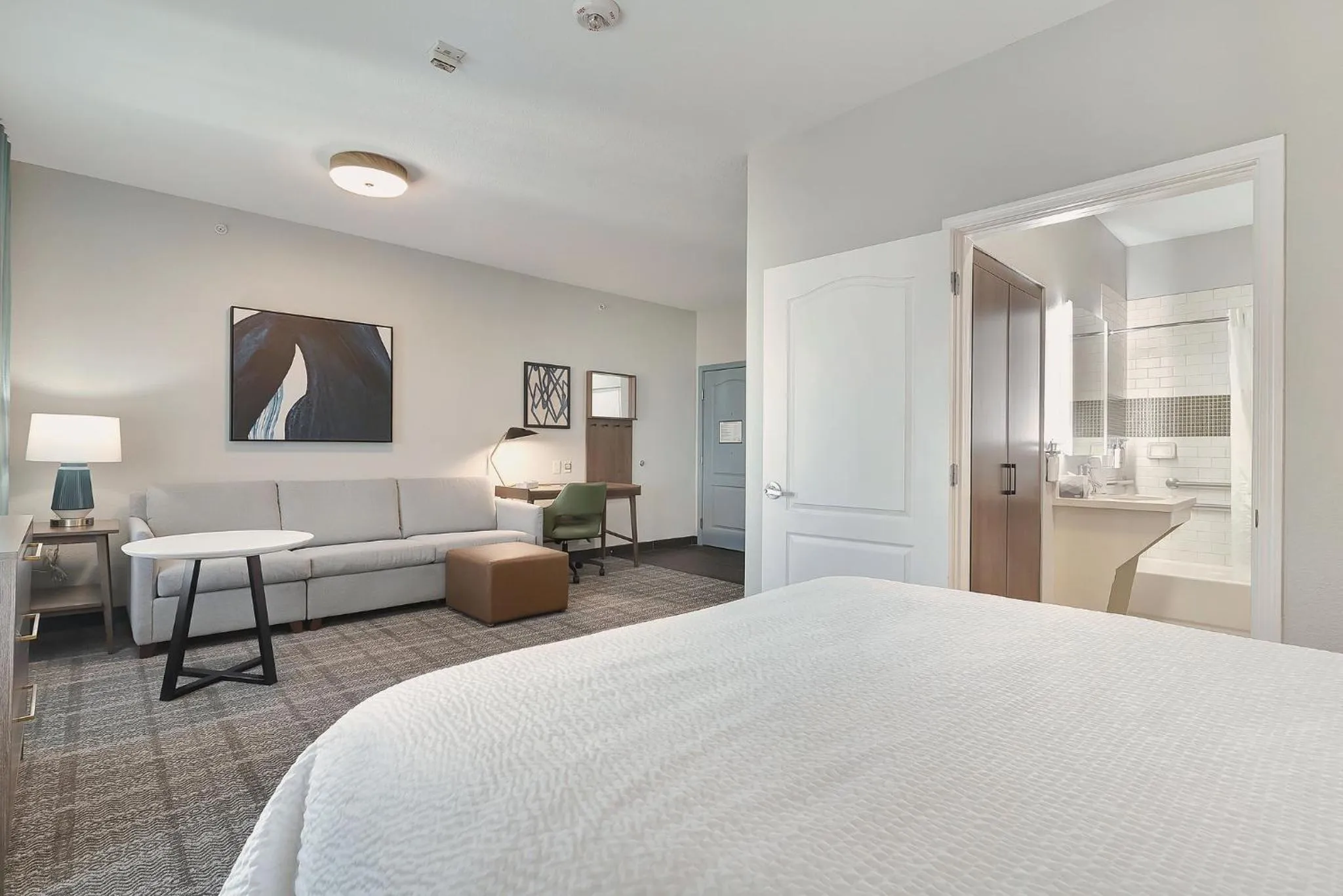 Studio Queen Suite in Staybridge Suites Longview by IHG