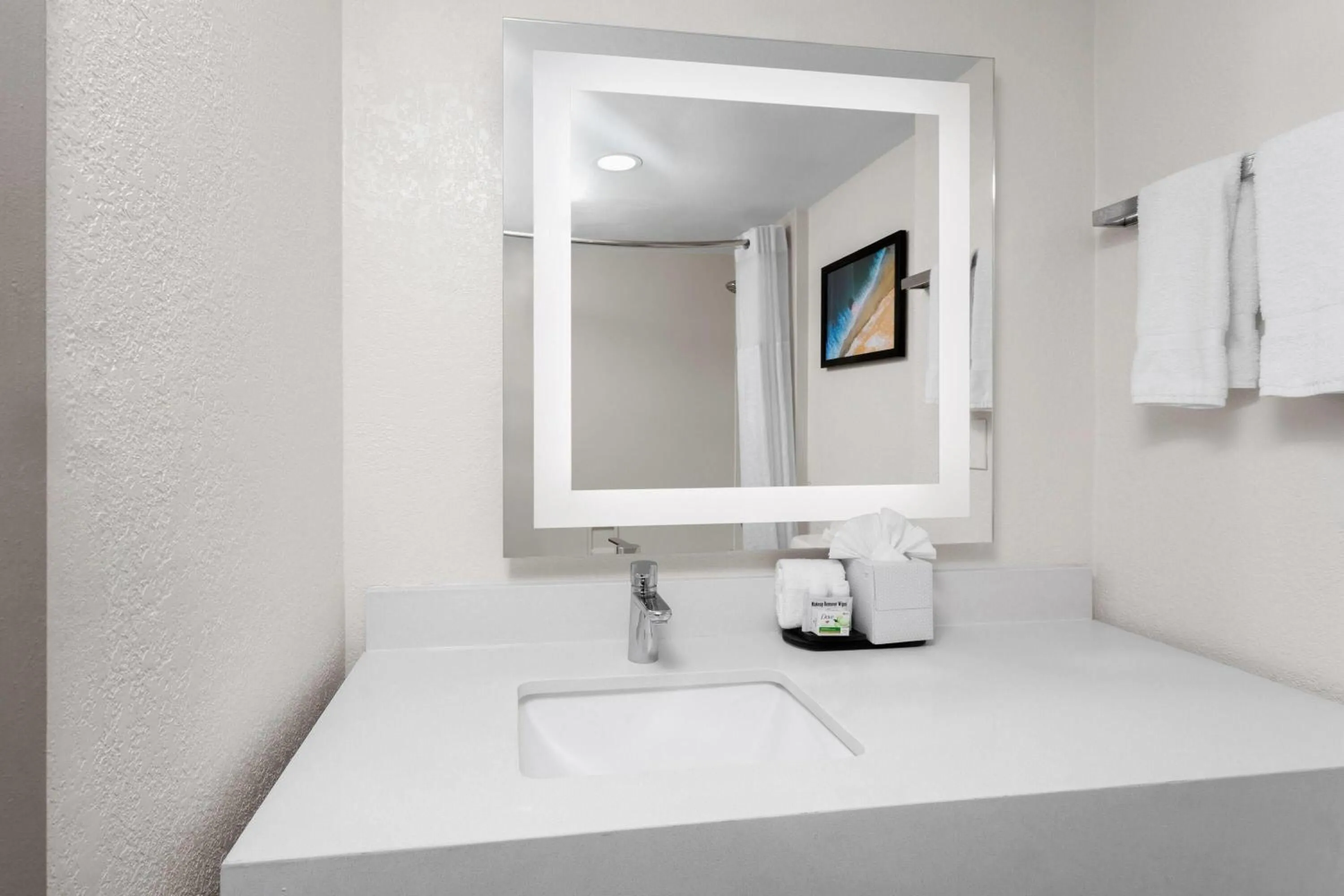 King Room - Non-Smoking in La Quinta by Wyndham Ft Lauderdale Cypress Creek