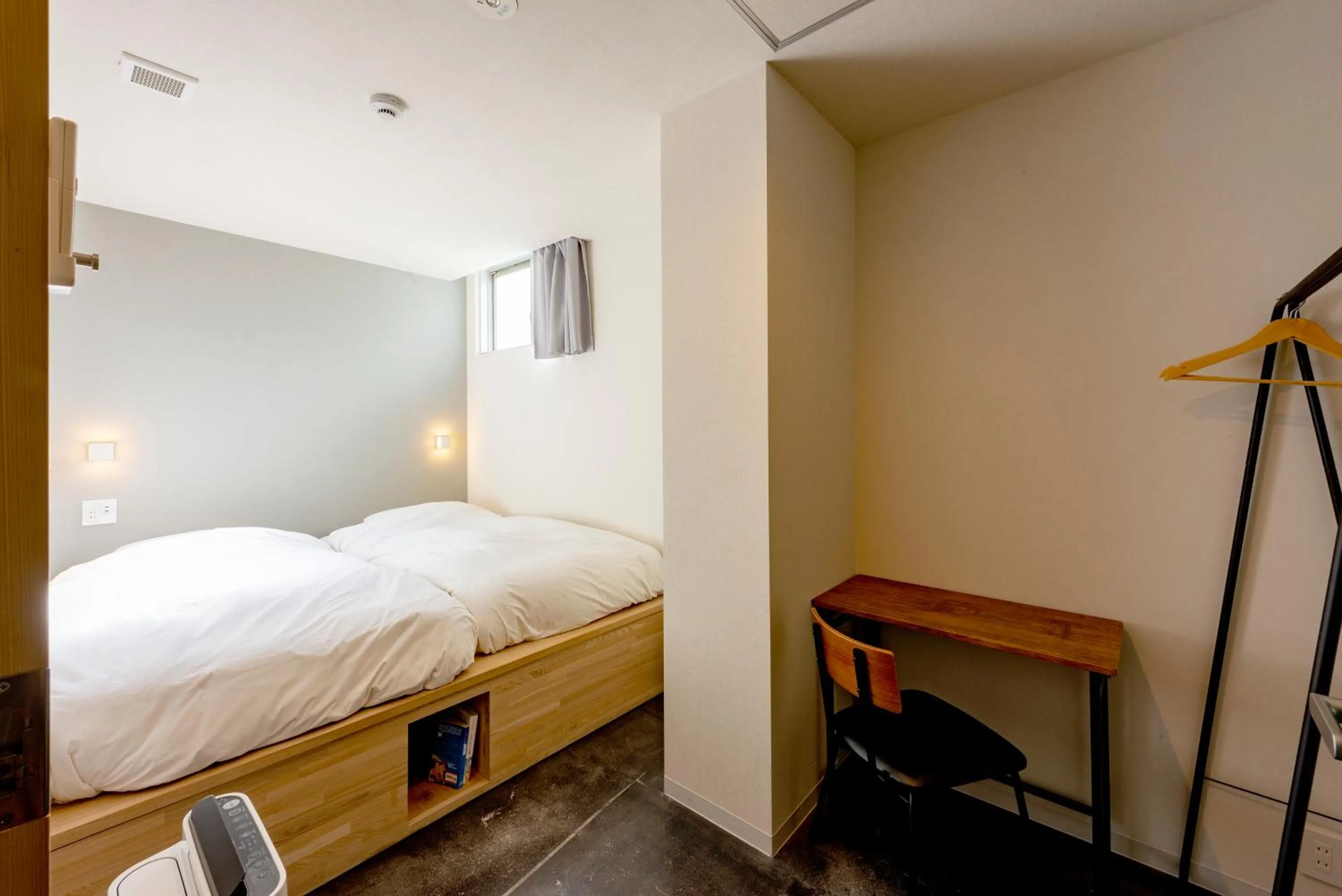 Superior Twin Room in plat hostel keikyu minowa forest