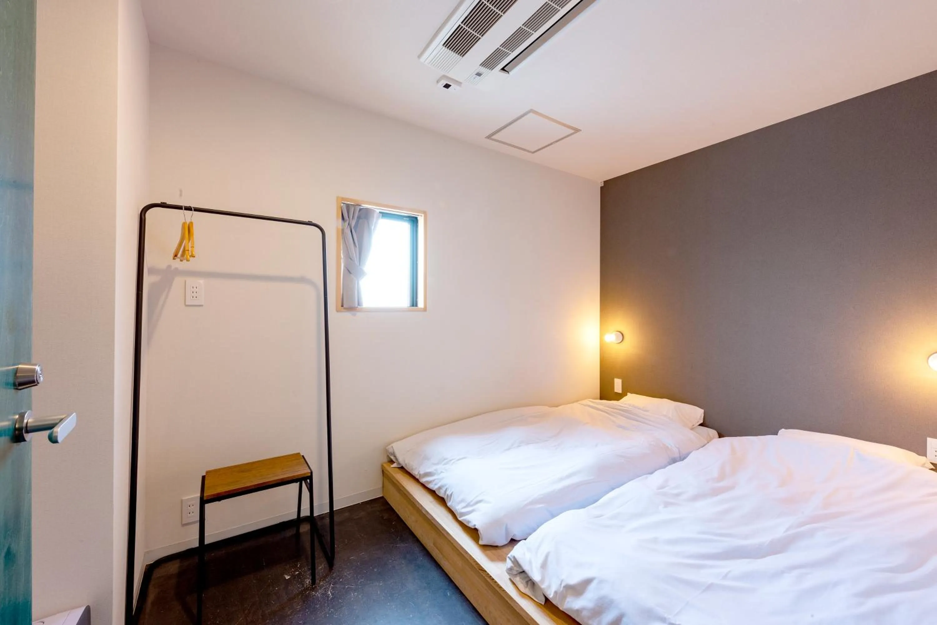 Standard Twin Room in plat hostel keikyu minowa forest