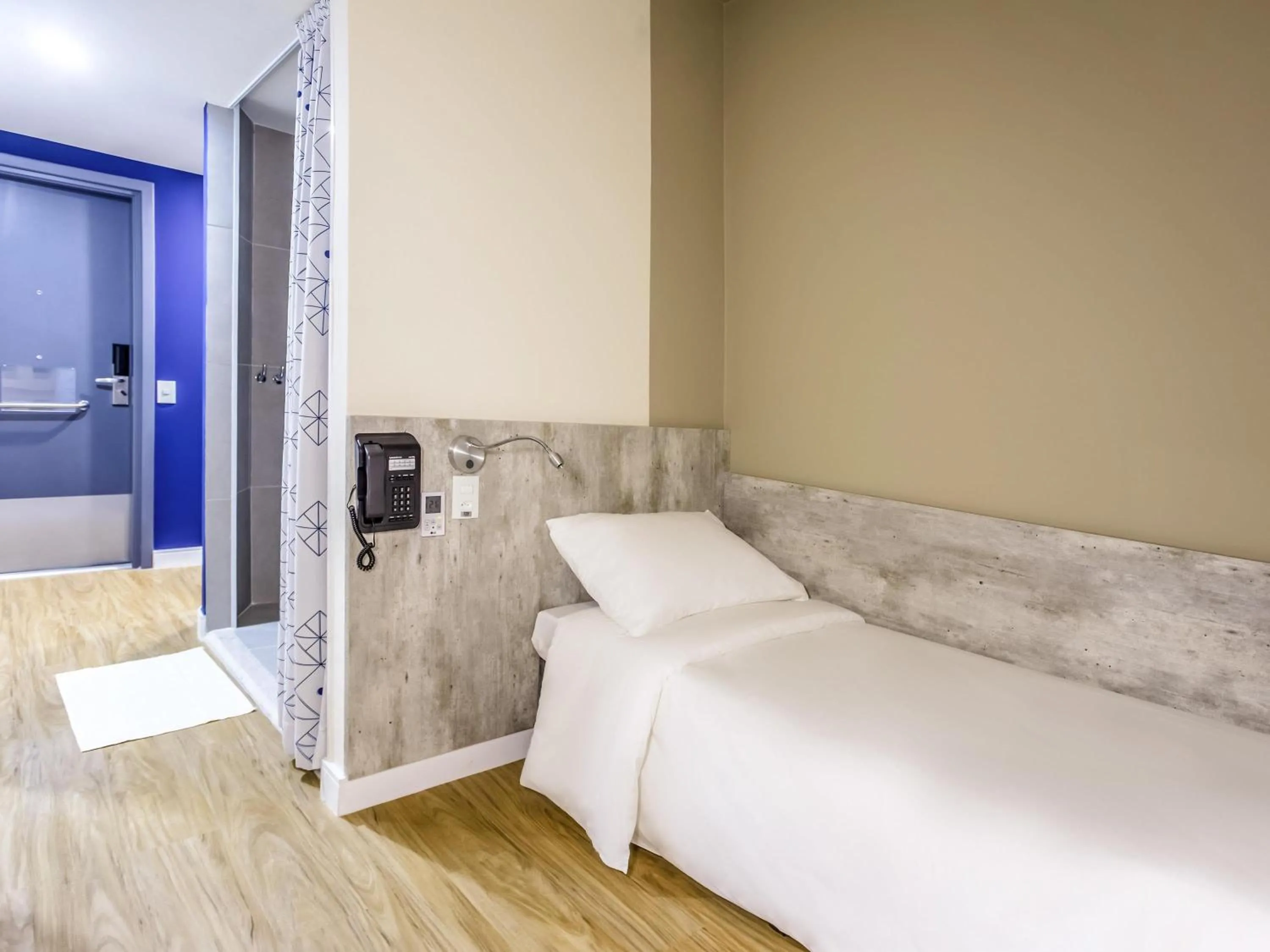 Adapted Standard Double Room in Íbis Budget Uberlândia