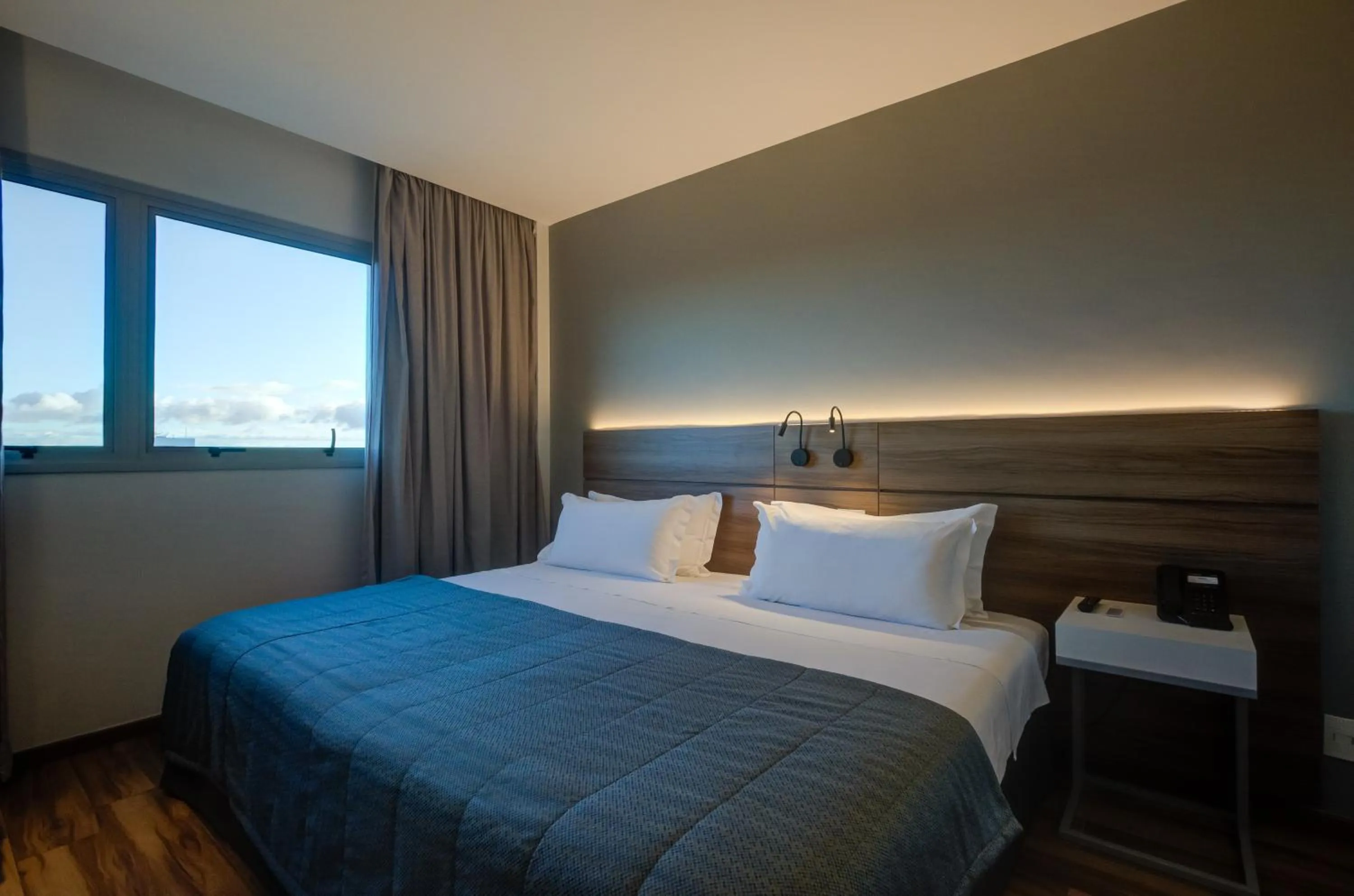 Deluxe Single Room in Bourbon Hotel Cambara