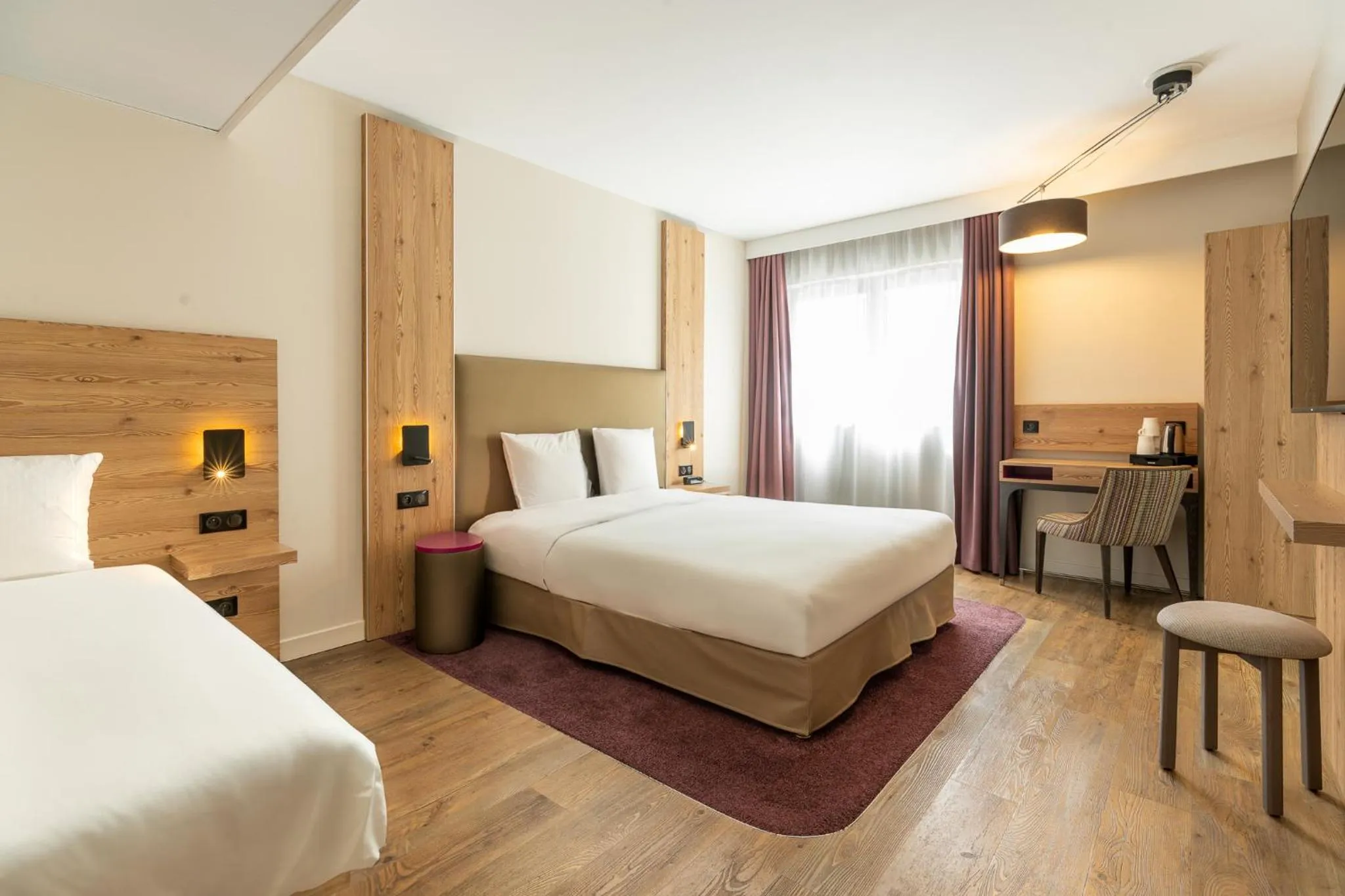 Triple Room in Hôtel Maison Turenne