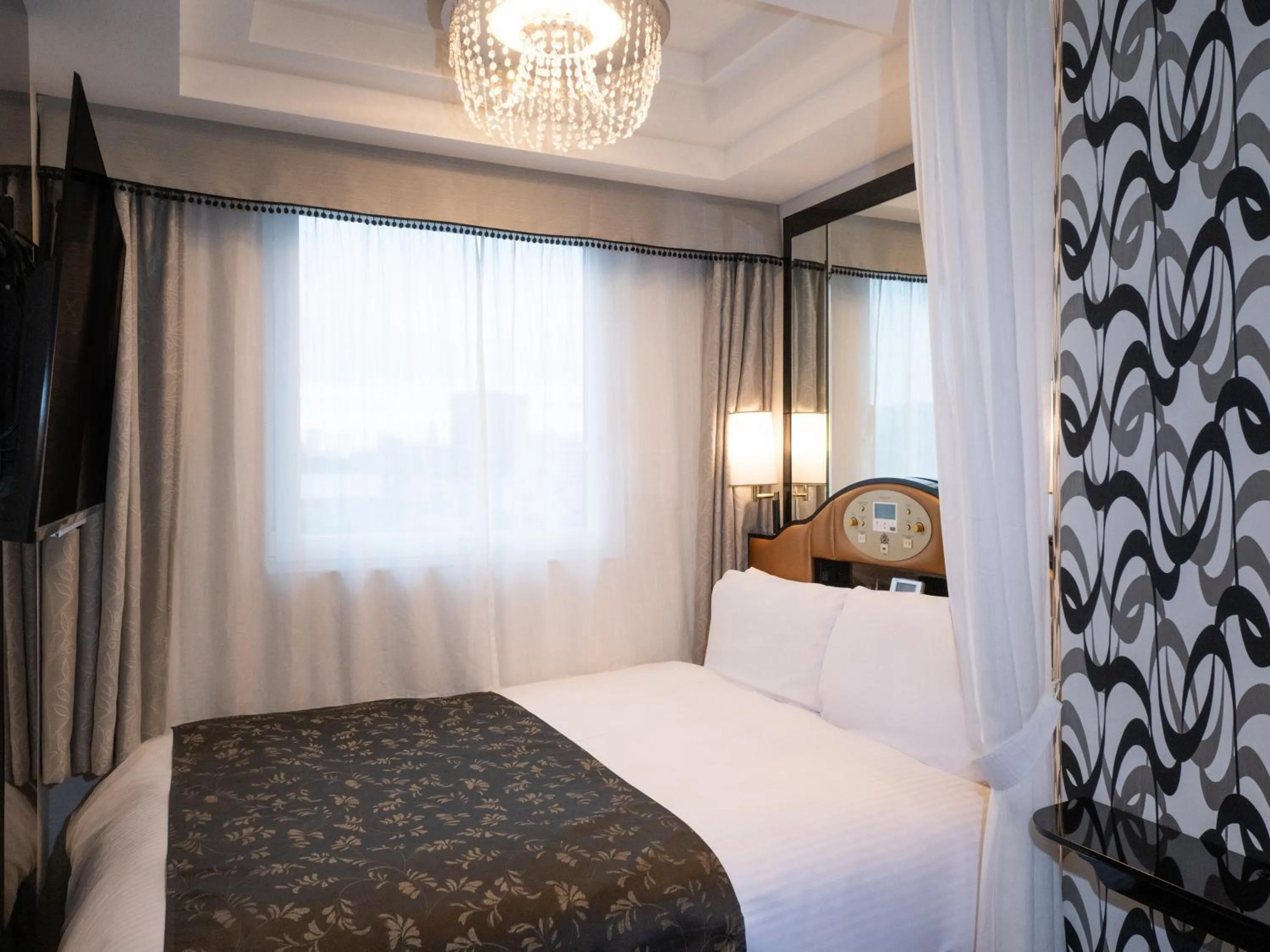 Standard Double Room (2 Adults) - Non-Smoking in APA Hotel PRIDE Akasaka Kokkaigijidomae