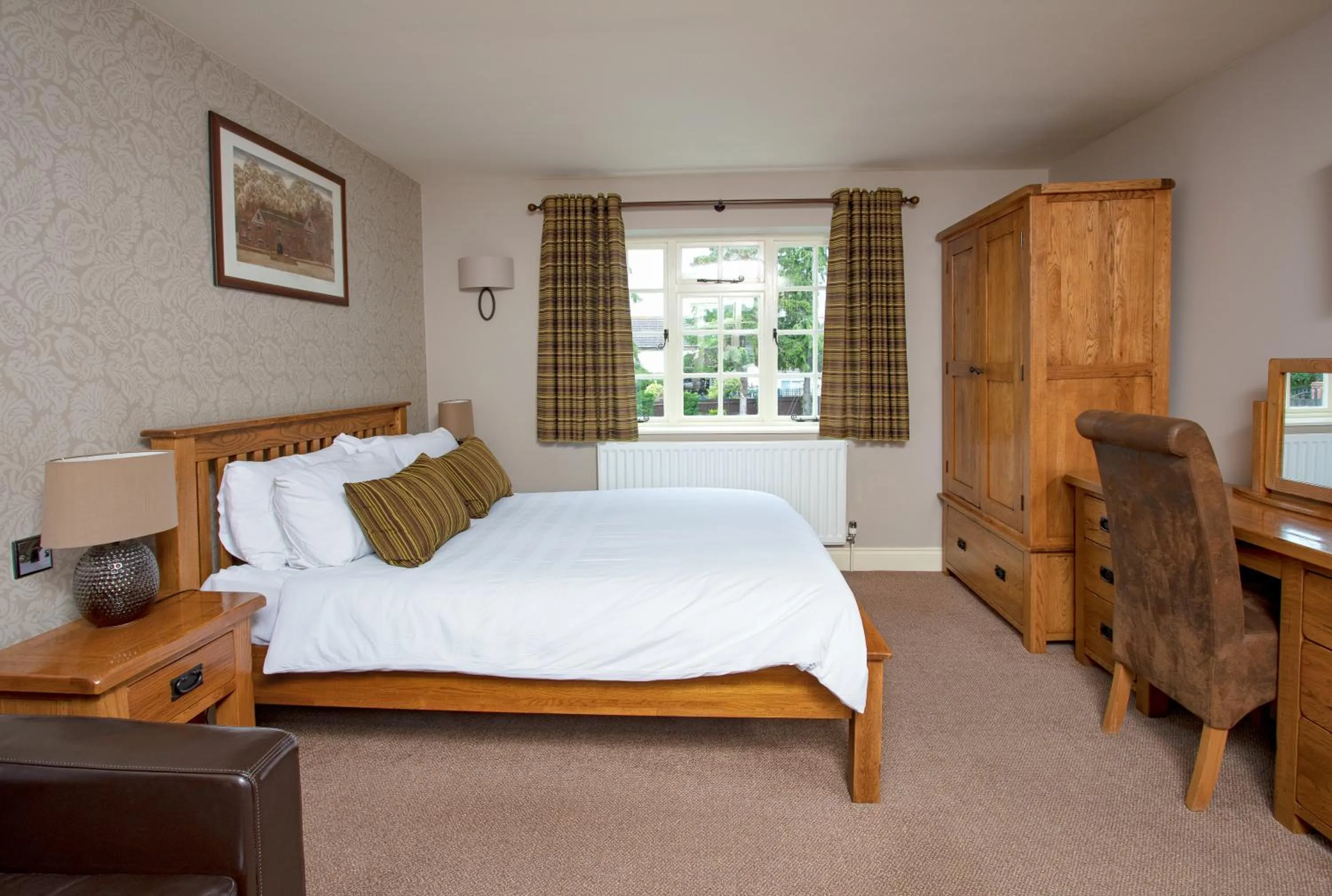 Double Room with Private Bathroom - single occupancy in Broom Hall Inn