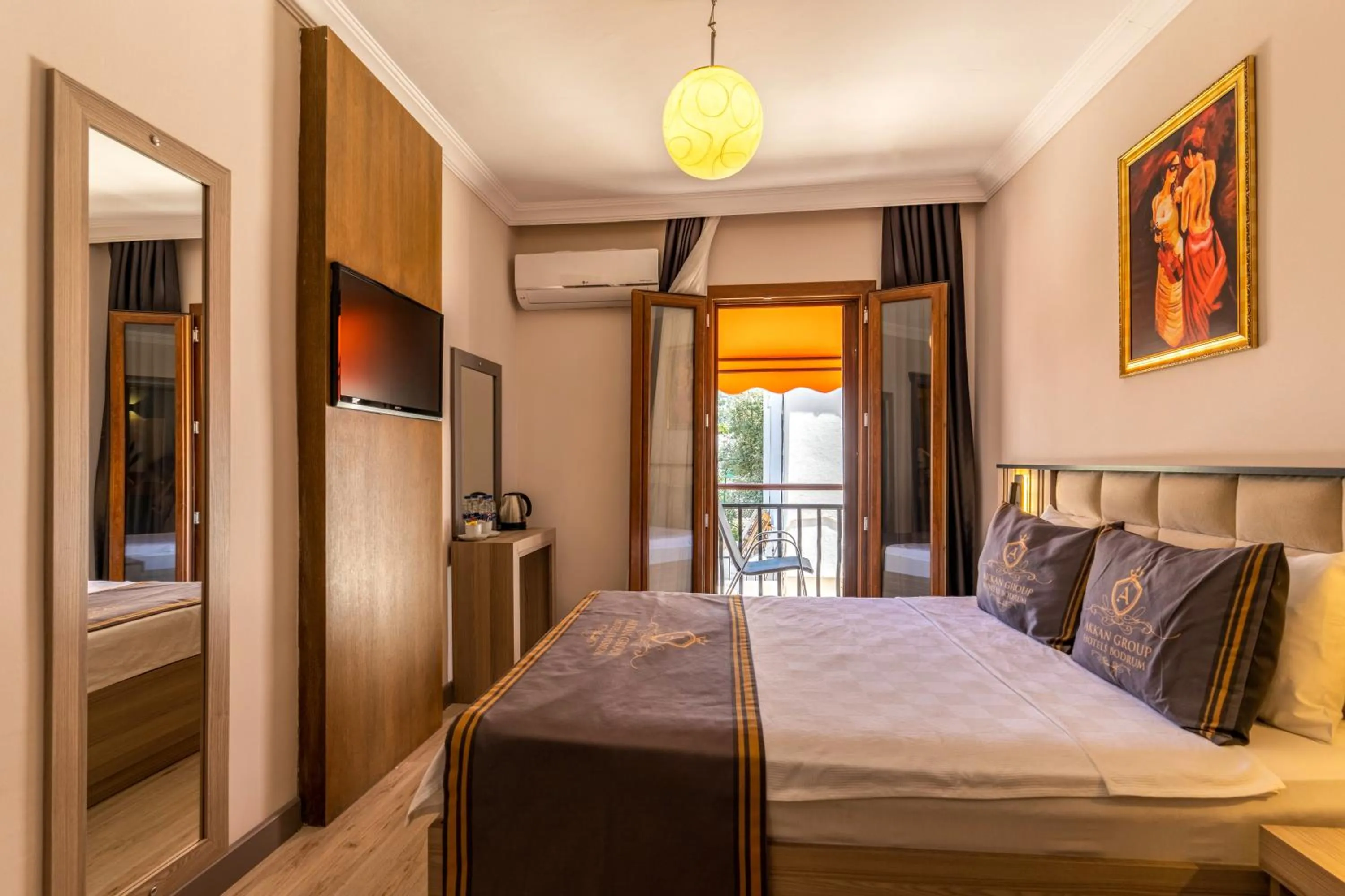 Standard Double Room with Balcony in Akkan Hotel